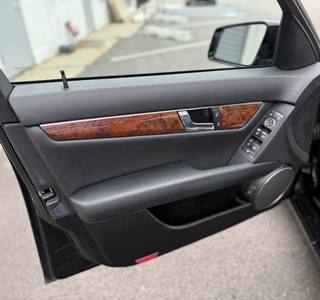 2010 Mercedes-Benz C-Class C300 Luxury - Photo 30