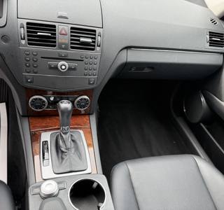 2010 Mercedes-Benz C-Class C300 Luxury - Photo 32
