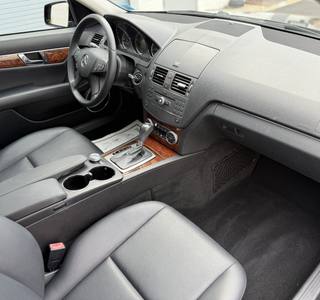 2010 Mercedes-Benz C-Class C300 Luxury - Photo 40