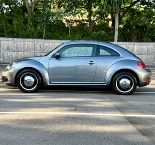2012 Volkswagen Beetle Base - Photo 16