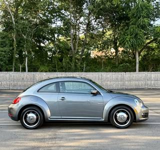 2012 Volkswagen Beetle Base - Photo 23