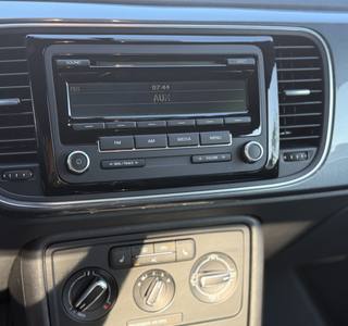 2012 Volkswagen Beetle Base - Photo 41
