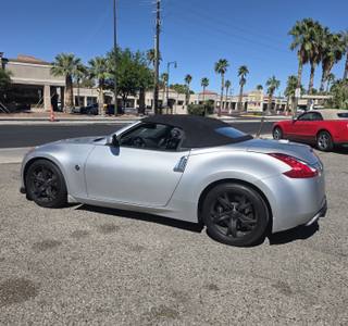 2010 Nissan 370Z Touring - Photo 6