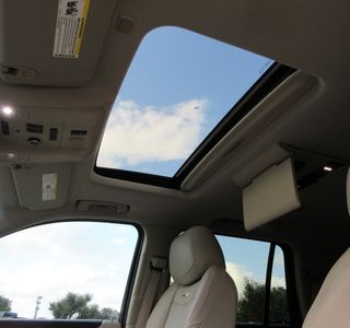 2015 Cadillac Escalade Luxury - Photo 25