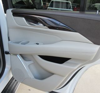 2015 Cadillac Escalade Luxury - Photo 32