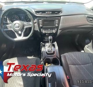 2018 Nissan Rogue SV - Photo 12