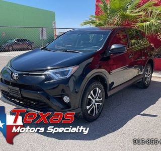 2018 Toyota RAV4 LE - Photo 6