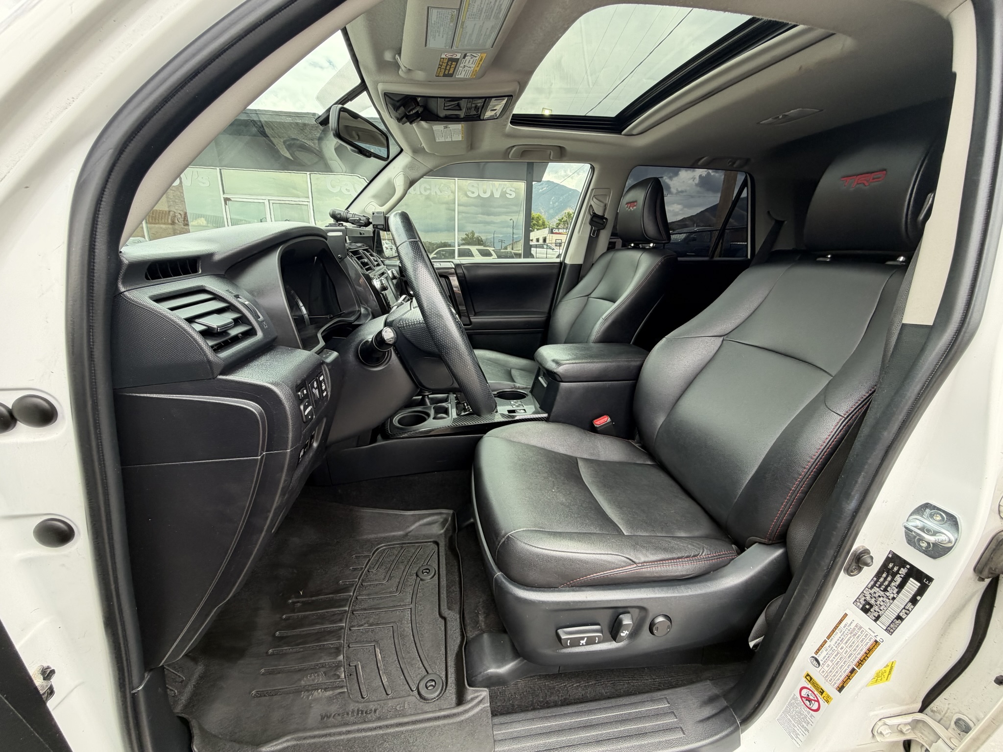2018 Toyota 4Runner Off-Road - Photo 12