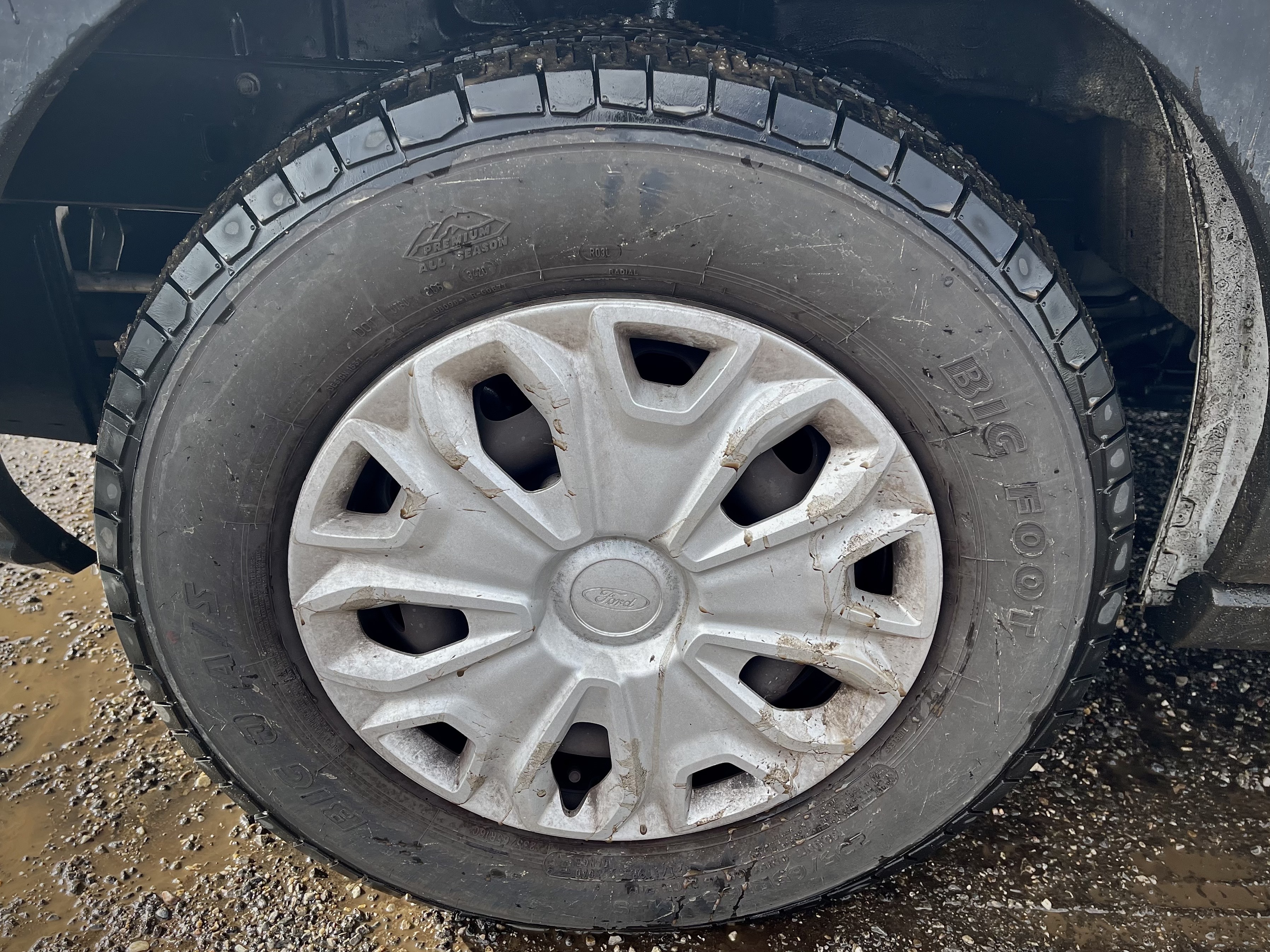 2019 Ford Transit Passenger Van XLT - Photo 17