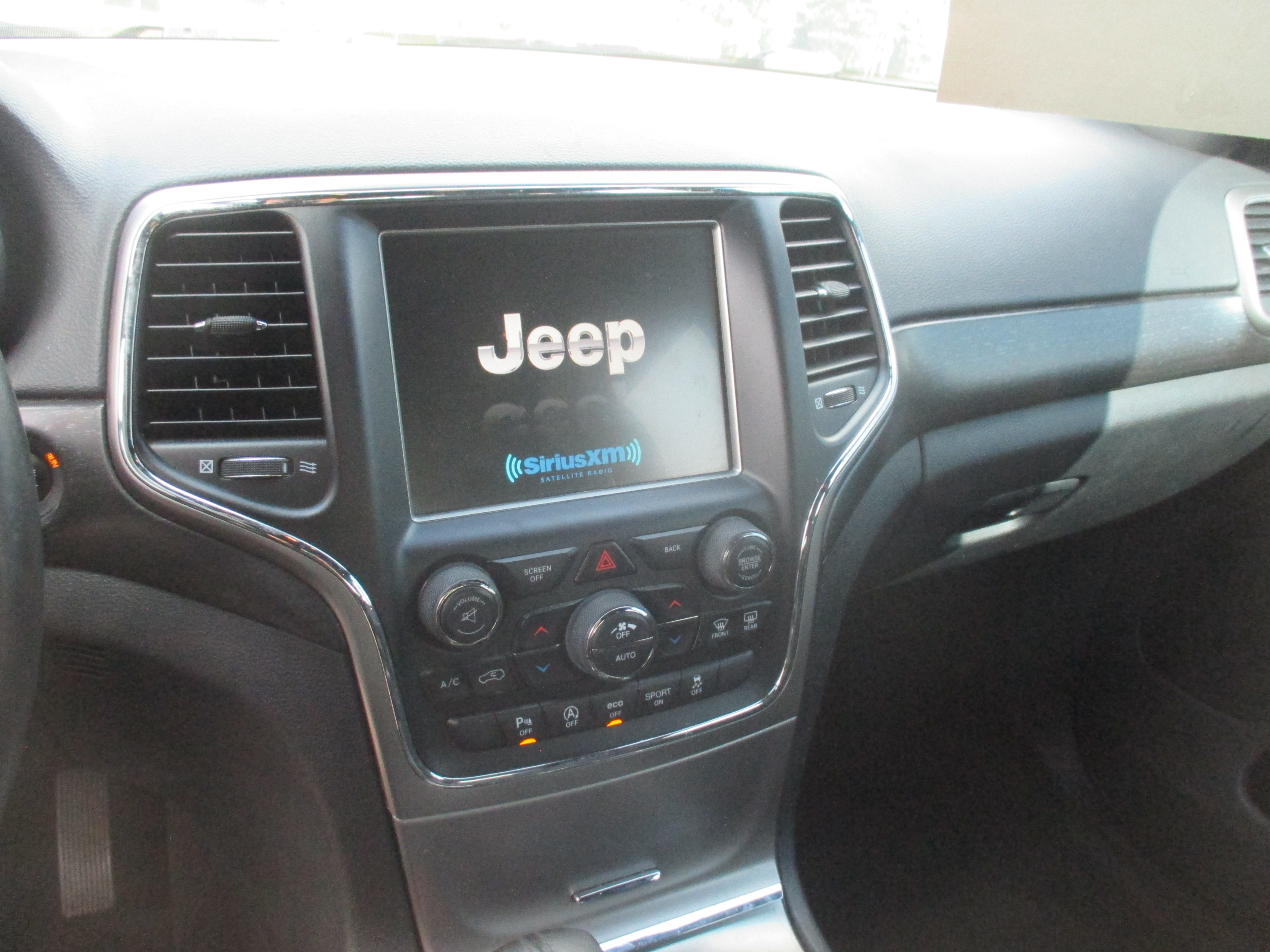 2017 Jeep Grand Cherokee Altitude - Photo 10