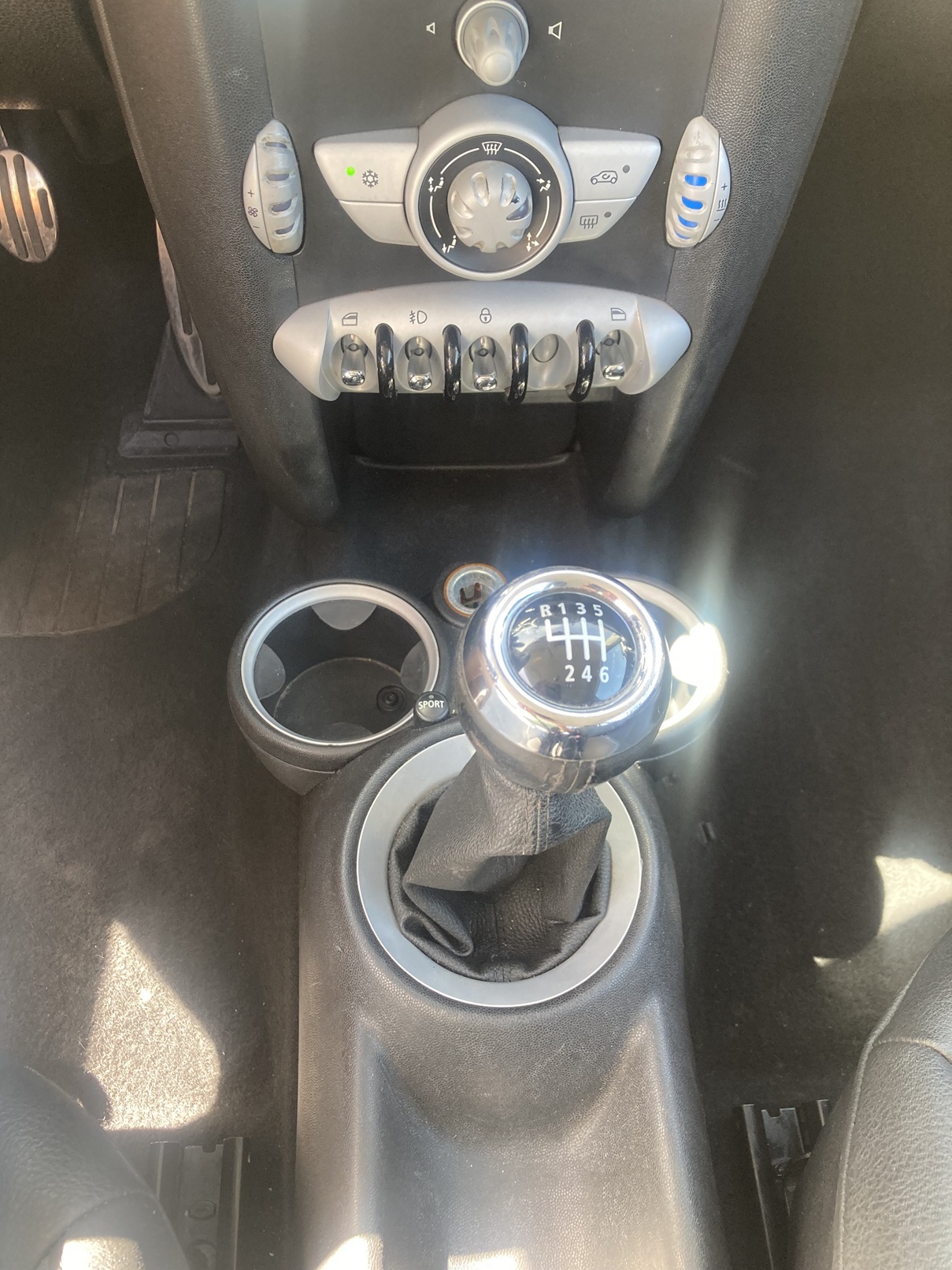 2009 MINI Cooper S - Photo 20
