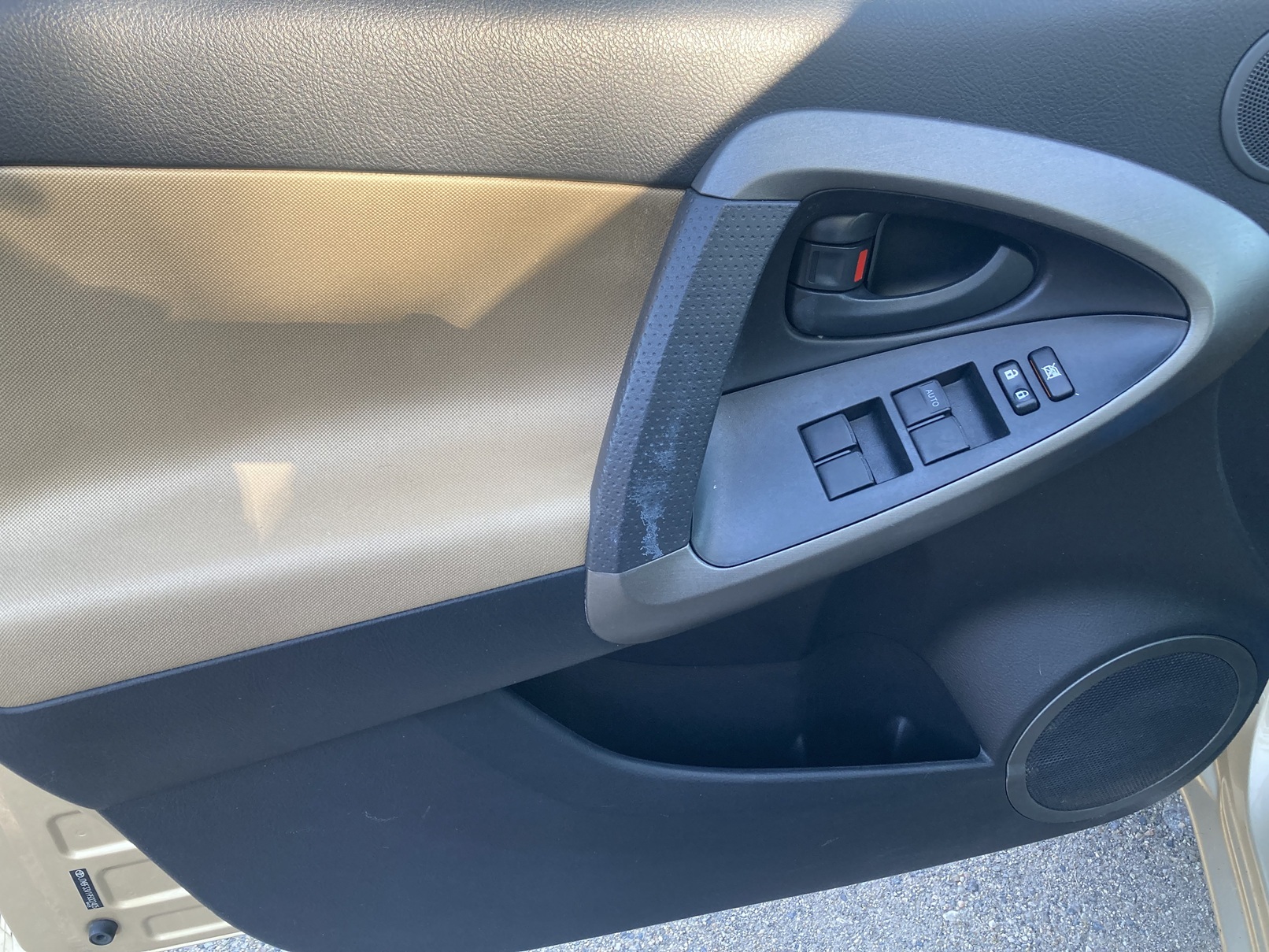 2009 Toyota RAV4 Base - Photo 11