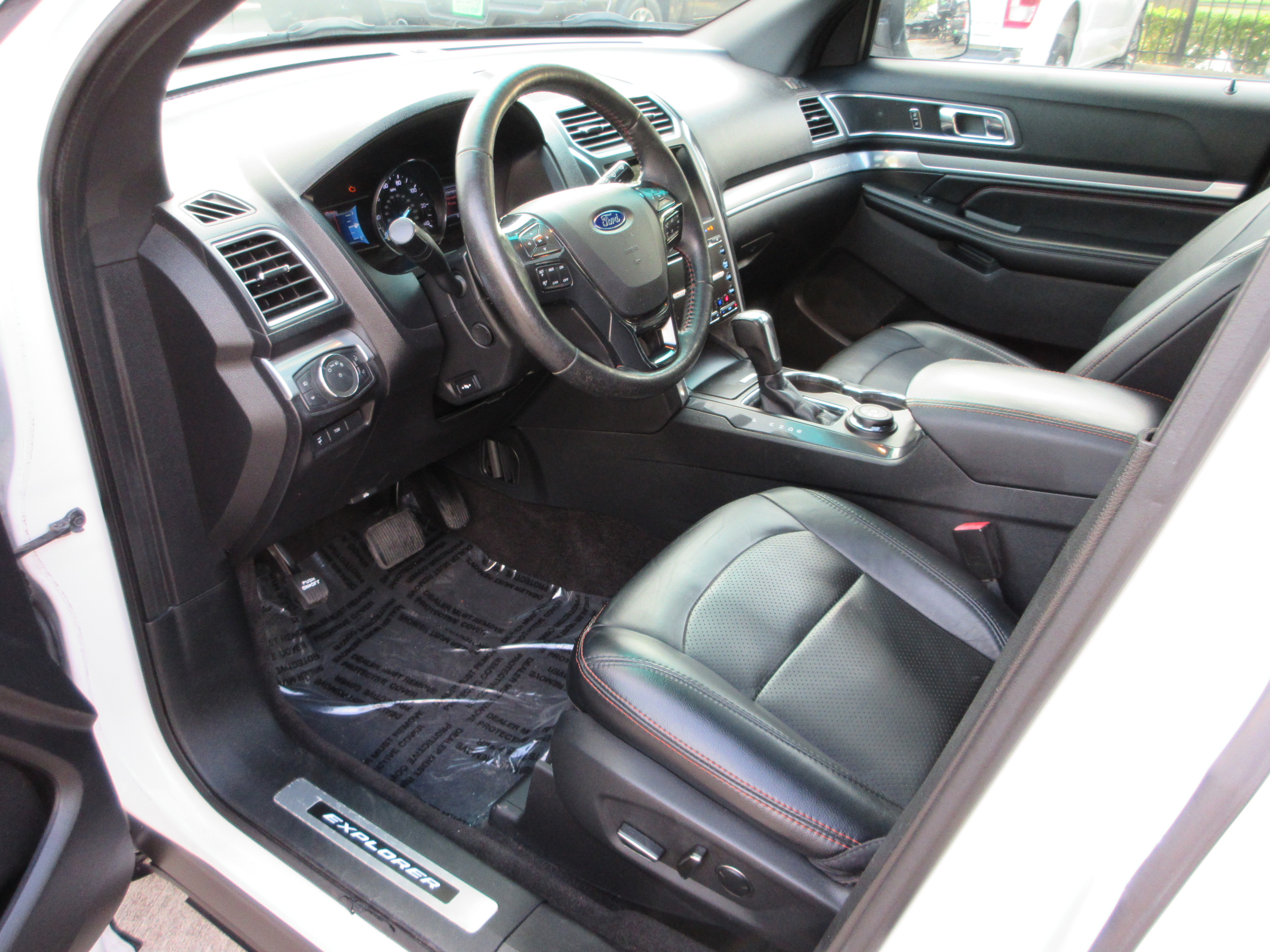 2016 Ford Explorer Sport - Photo 12