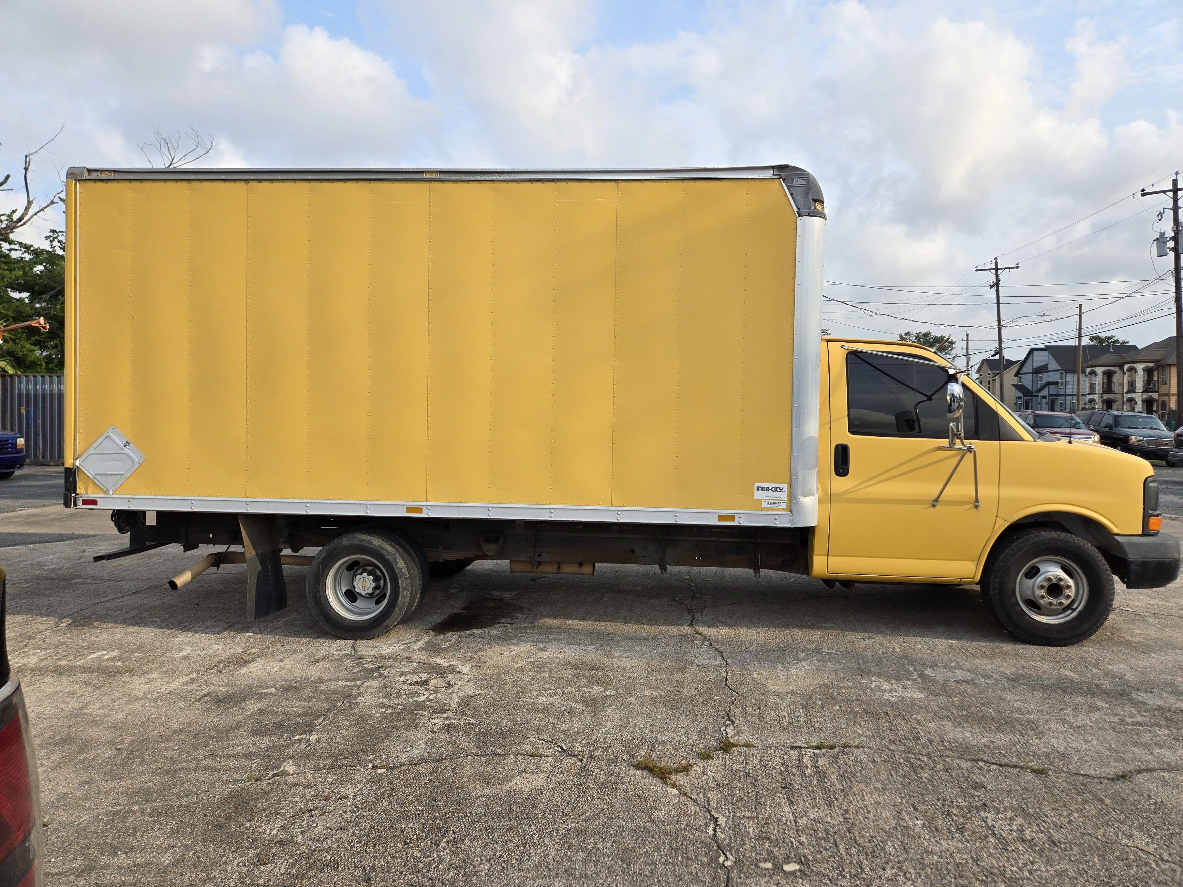 2004 Chevrolet Express Cargo Base - Photo 9