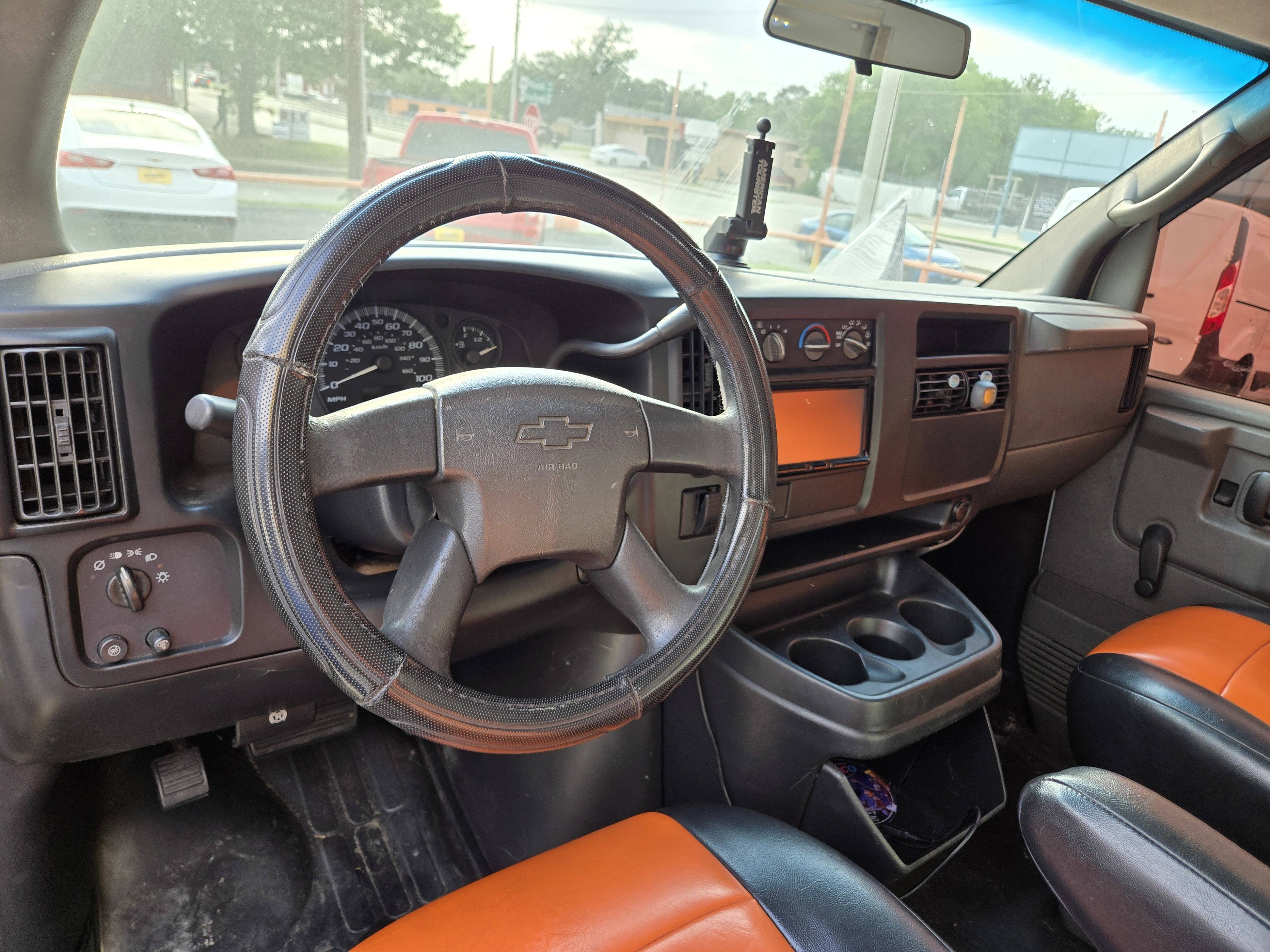 2004 Chevrolet Express Cargo Base - Photo 14
