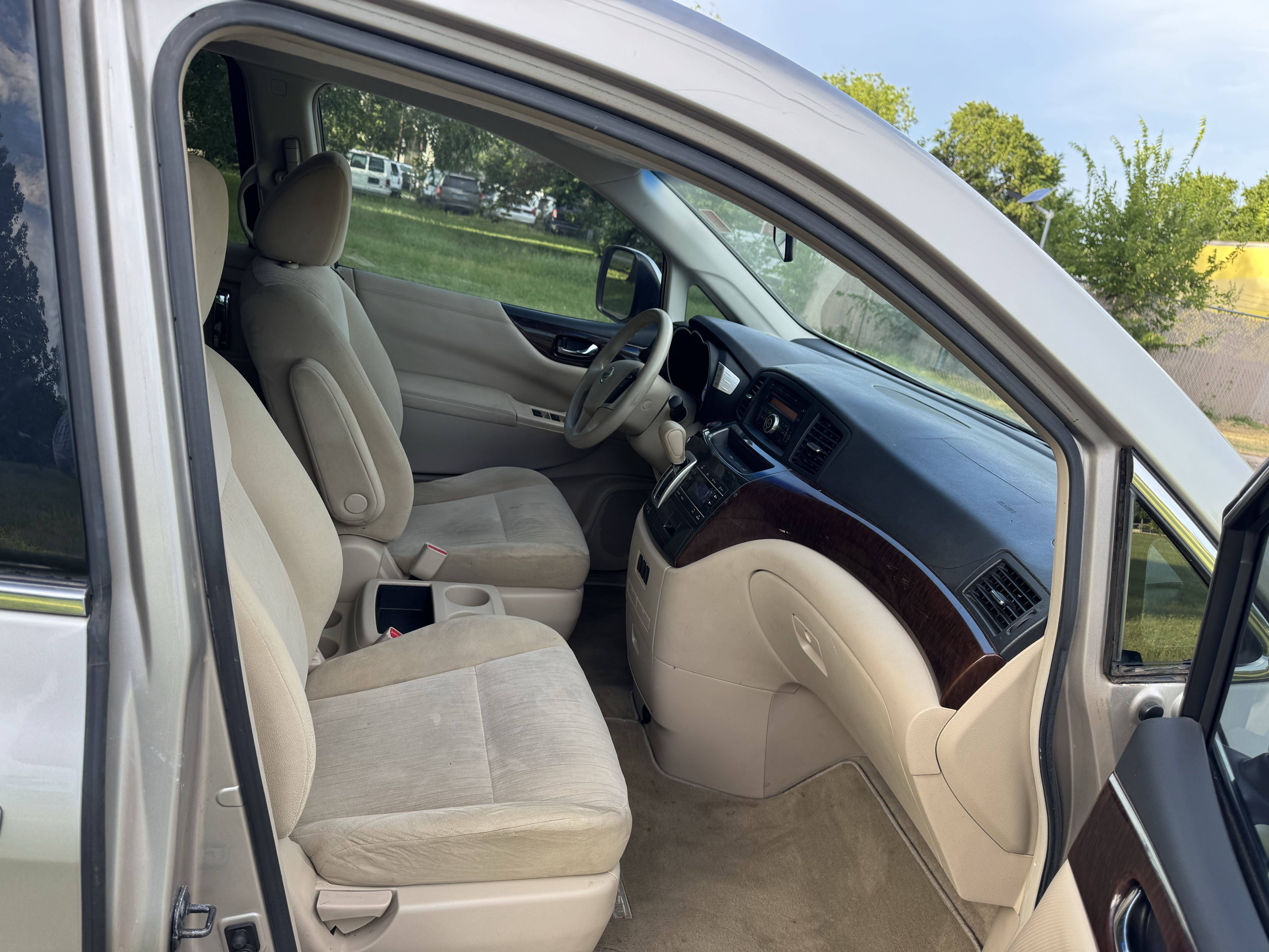 2011 Nissan Quest S - Photo 12