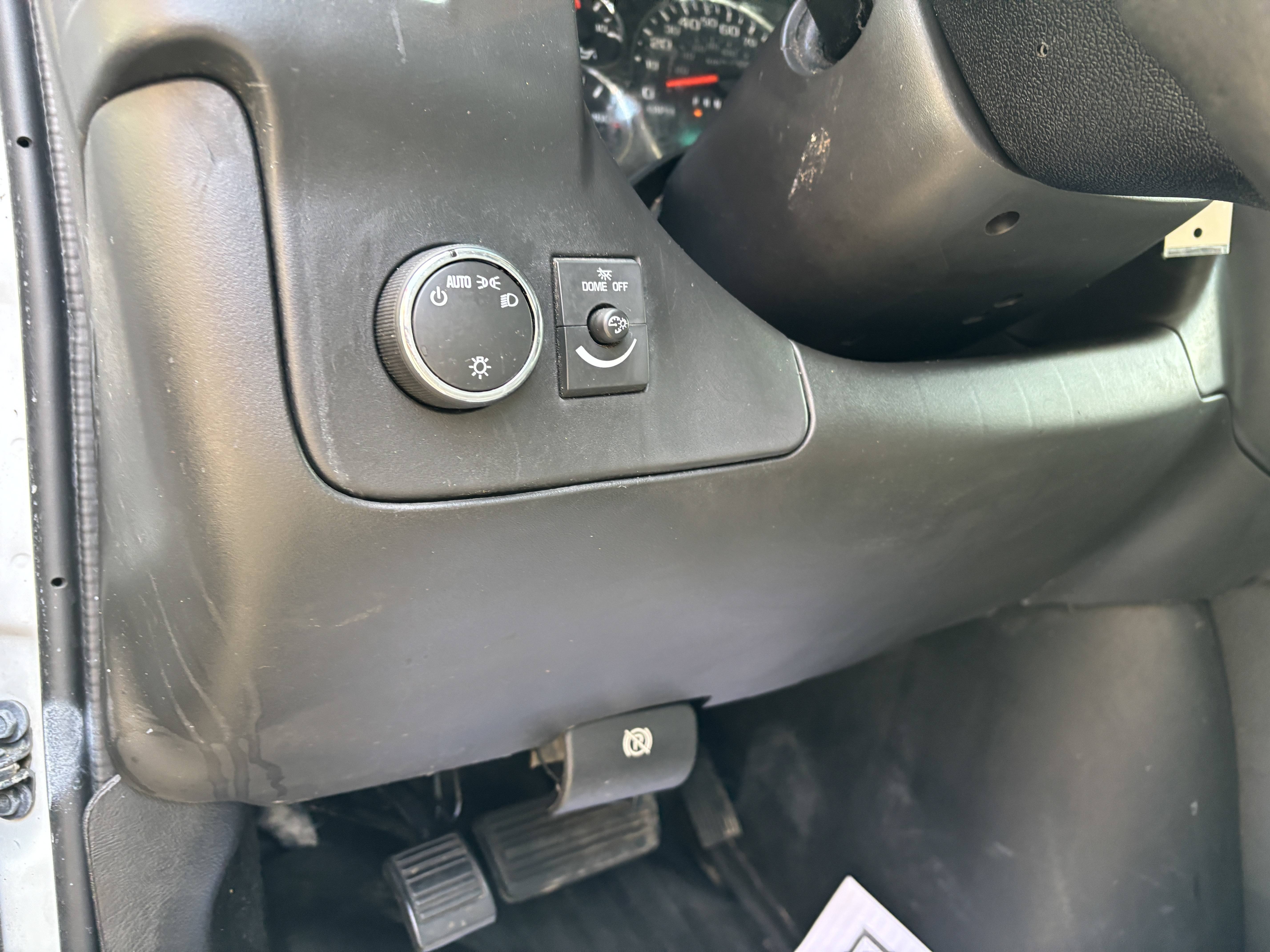 2015 Chevrolet Express Cargo Work Van - Photo 33