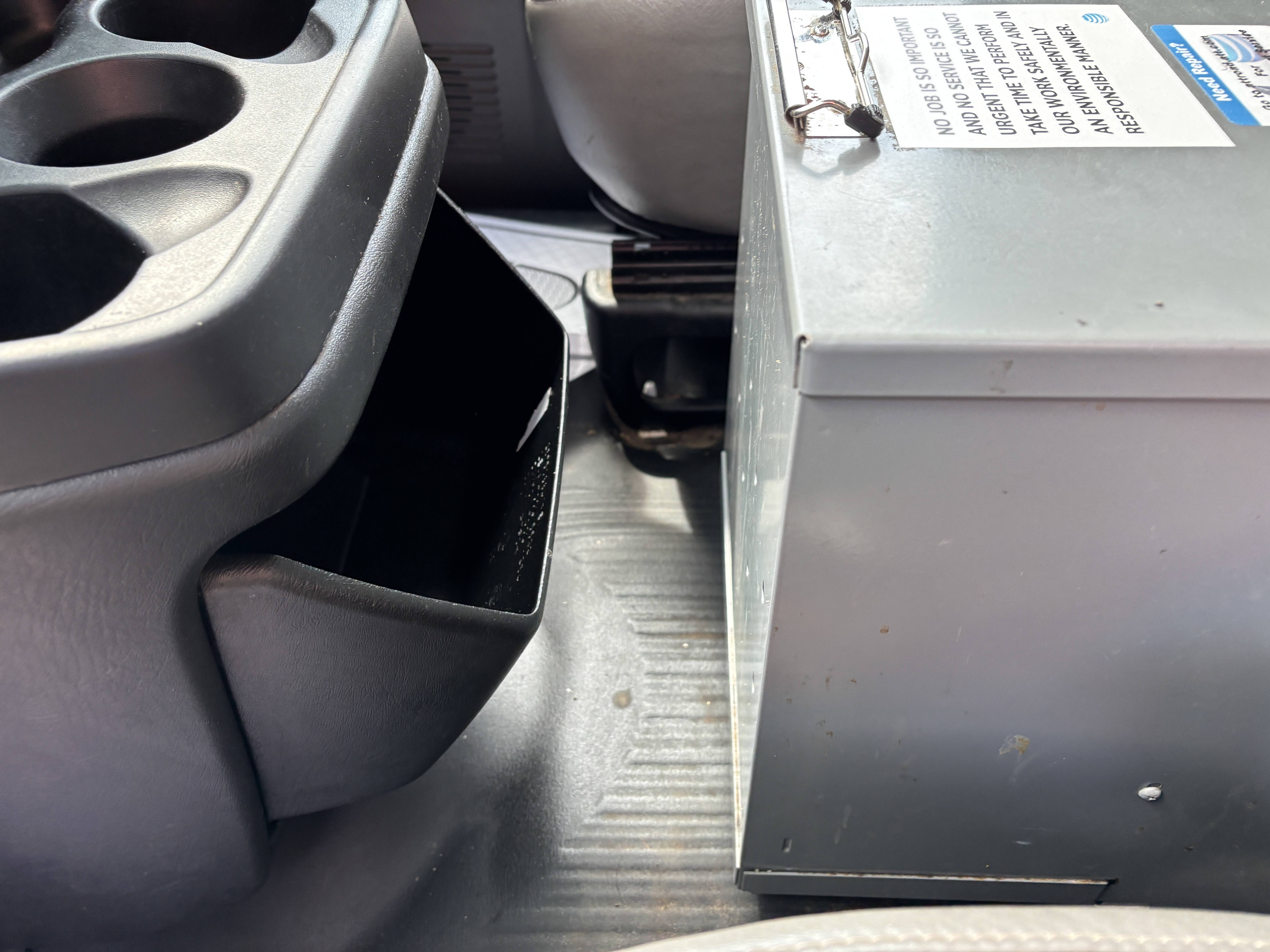 2015 Chevrolet Express Cargo Work Van - Photo 38