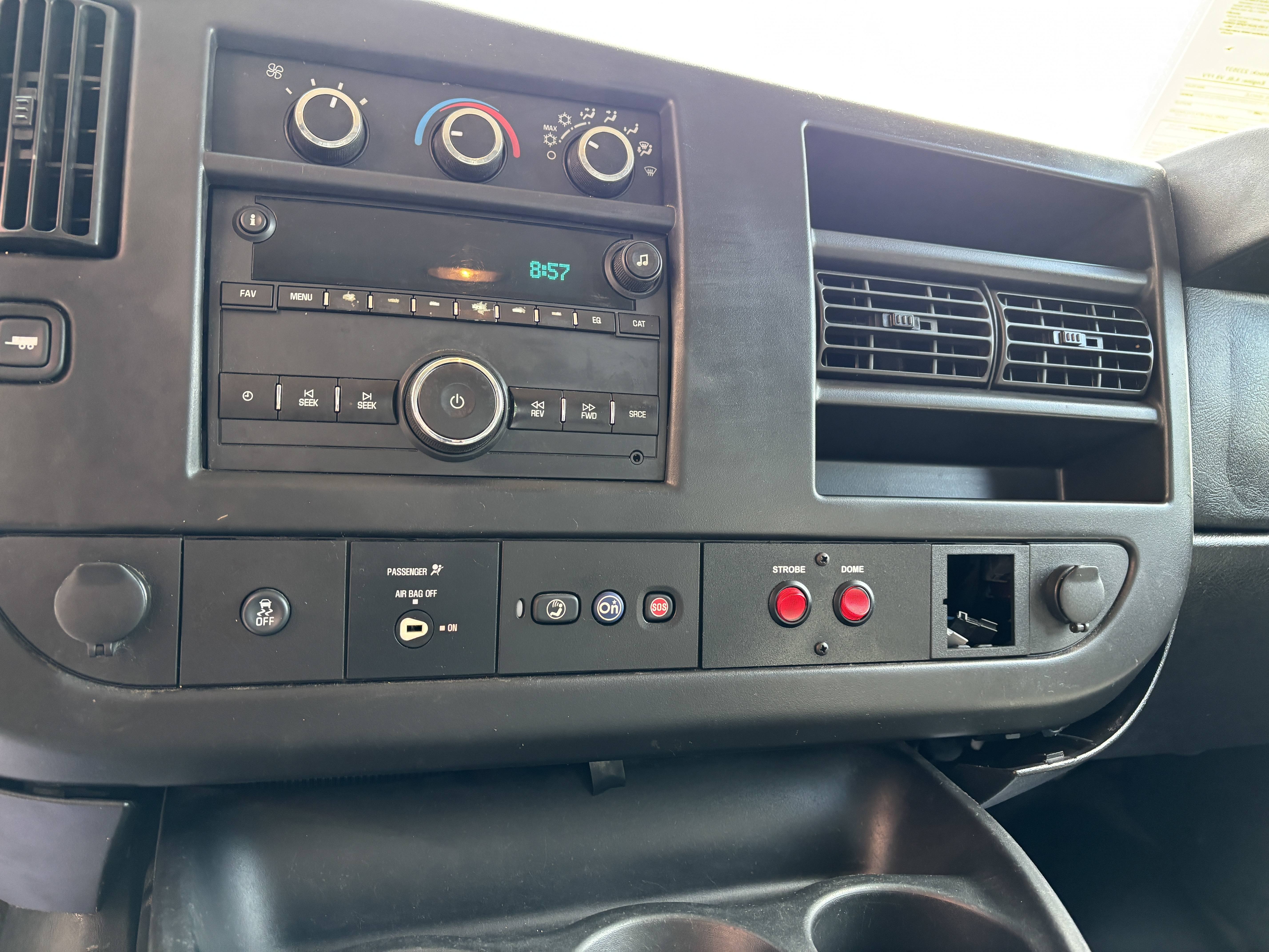2015 Chevrolet Express Cargo Work Van - Photo 14