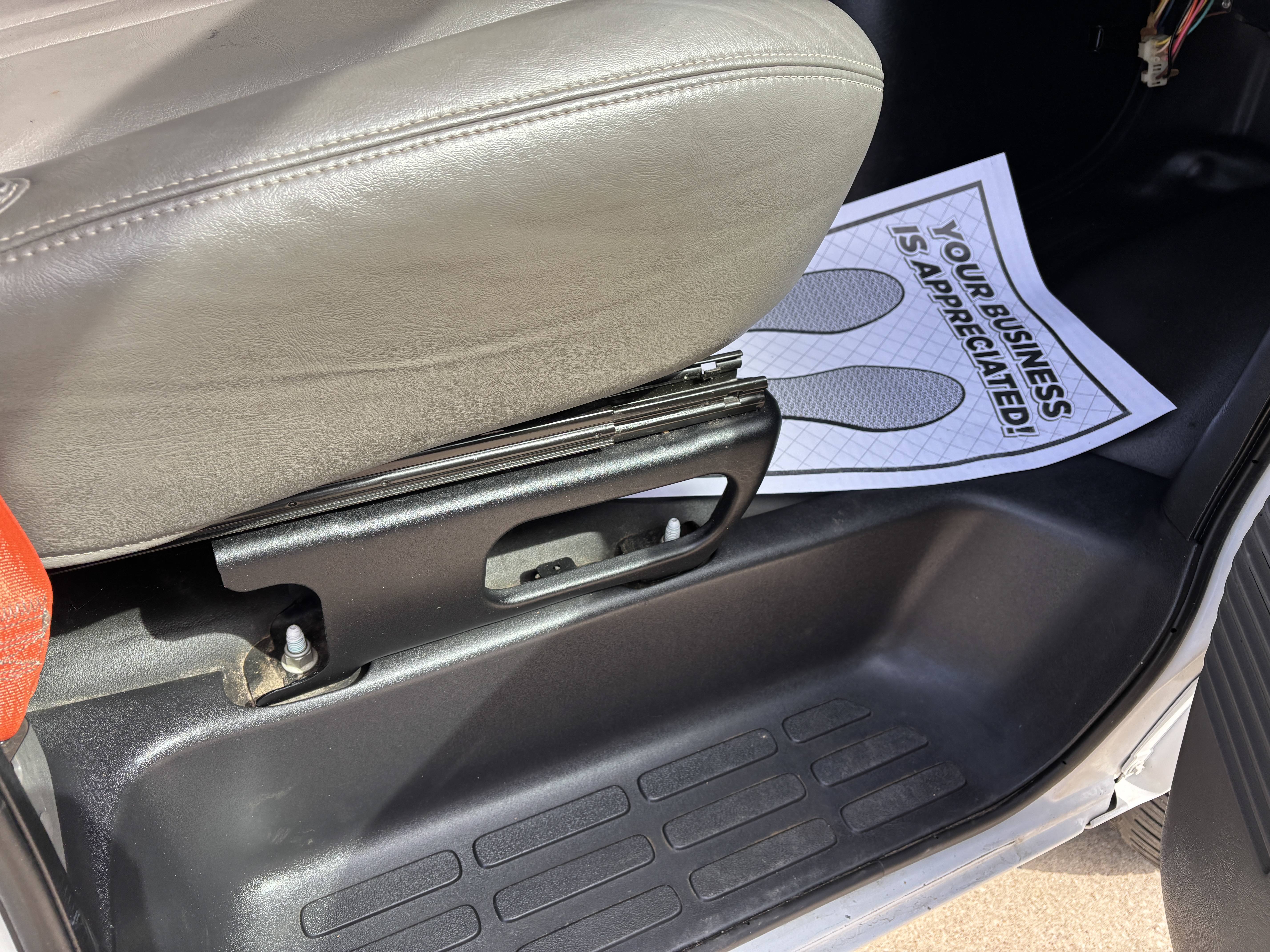 2015 Chevrolet Express Cargo Work Van - Photo 41