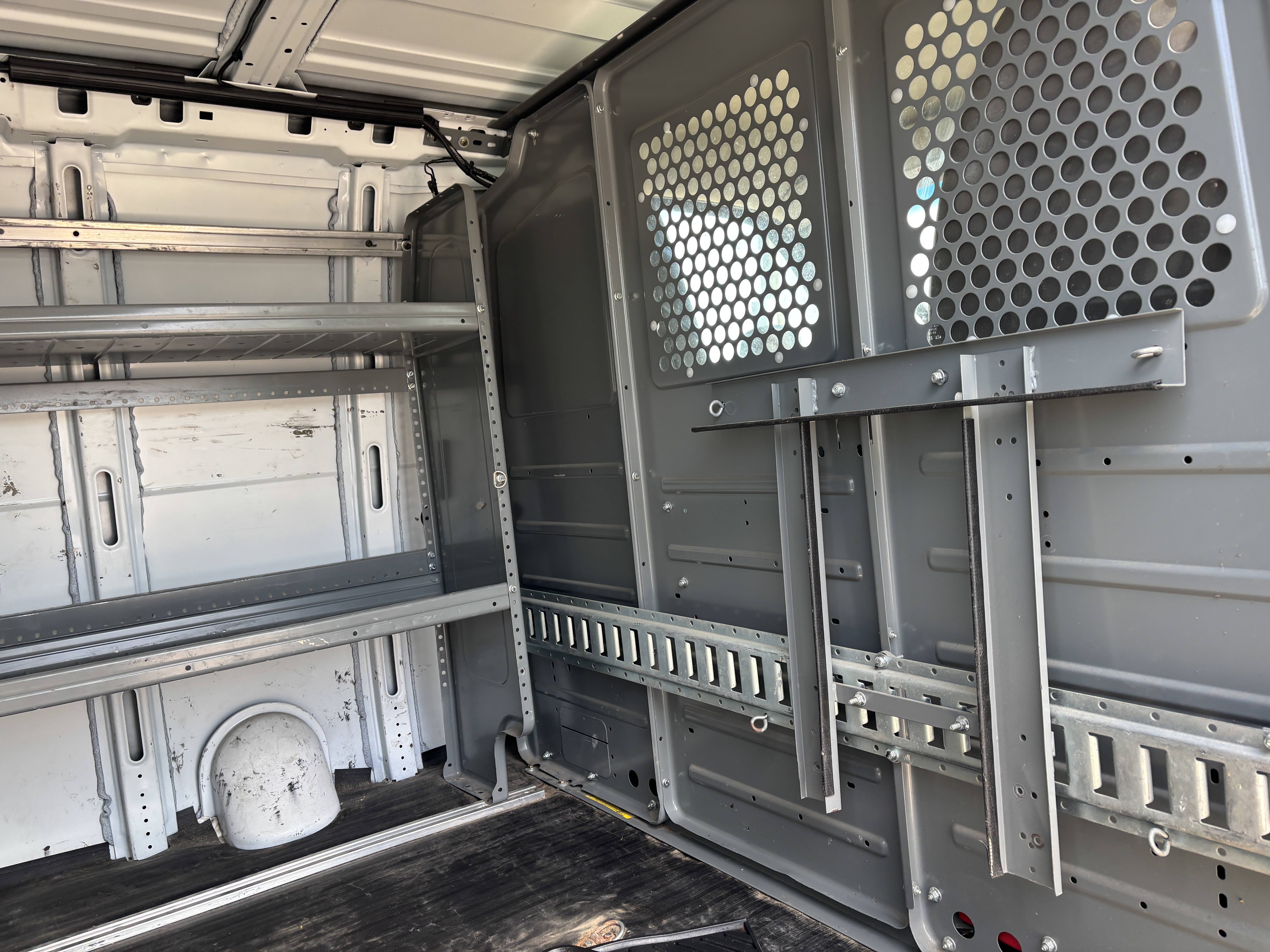 2015 Chevrolet Express Cargo Work Van - Photo 42