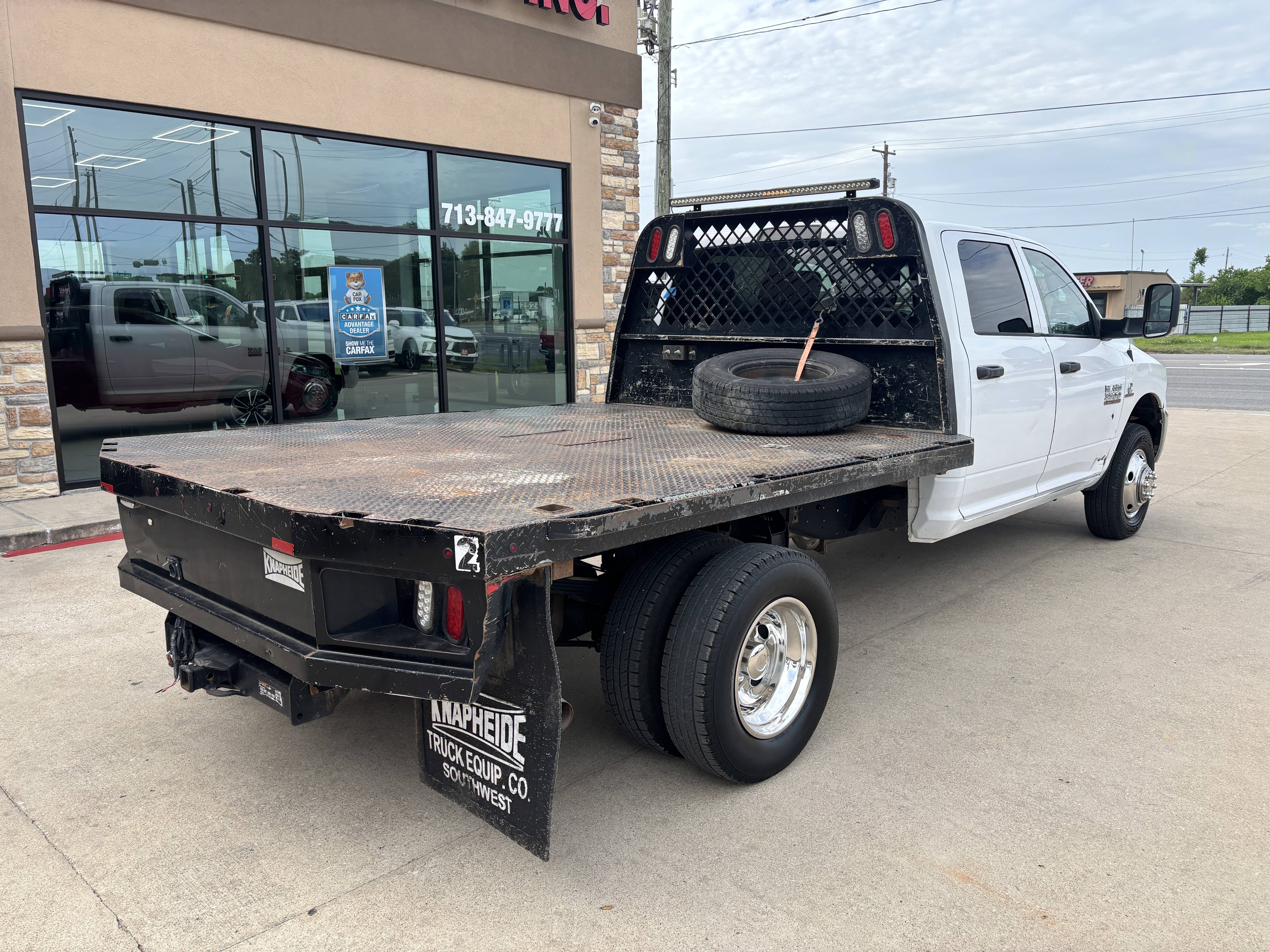 2016 RAM Ram 3500 Chassis Cab Tradesman - Photo 11
