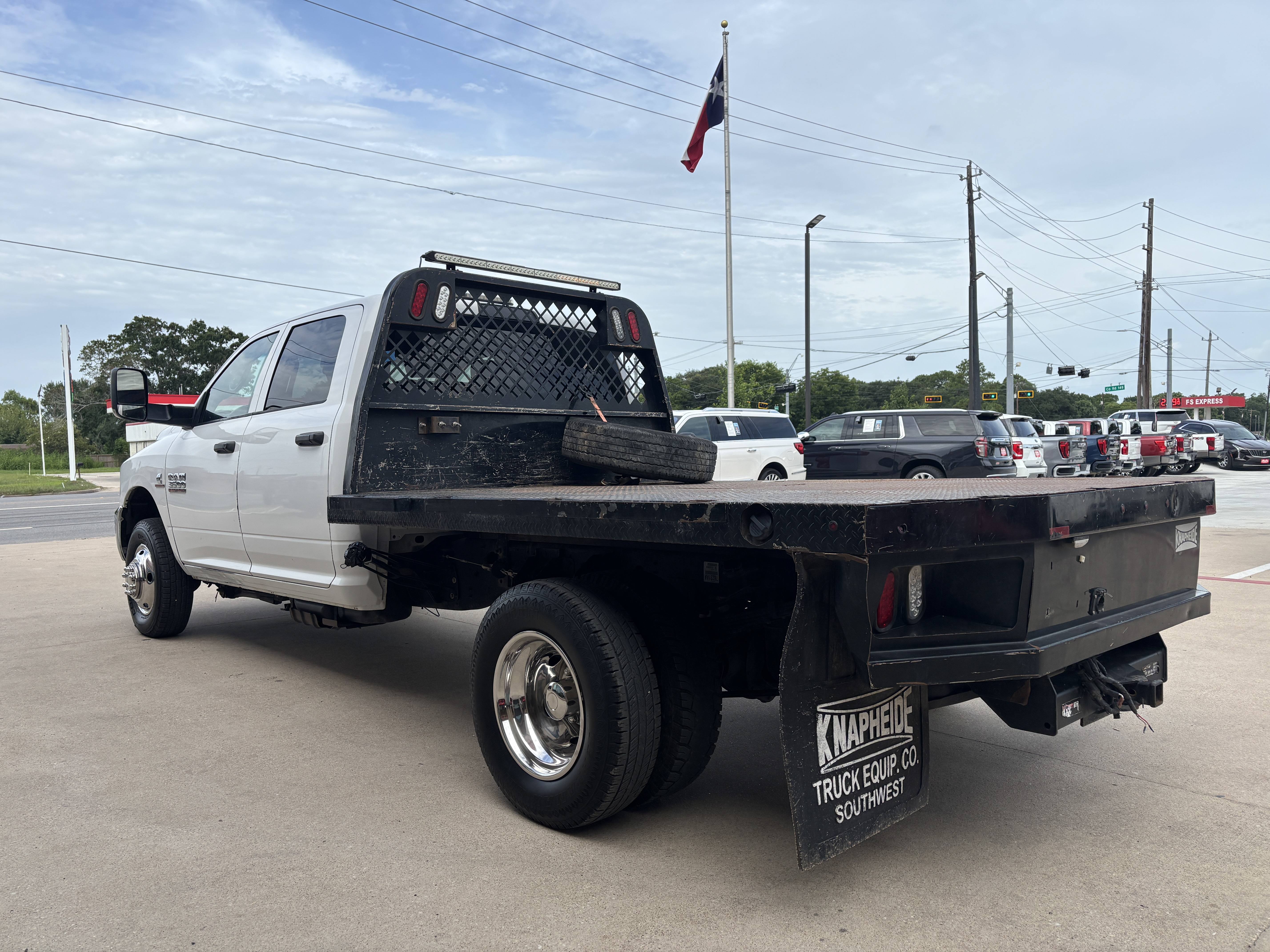 2016 RAM Ram 3500 Chassis Cab Tradesman - Photo 17
