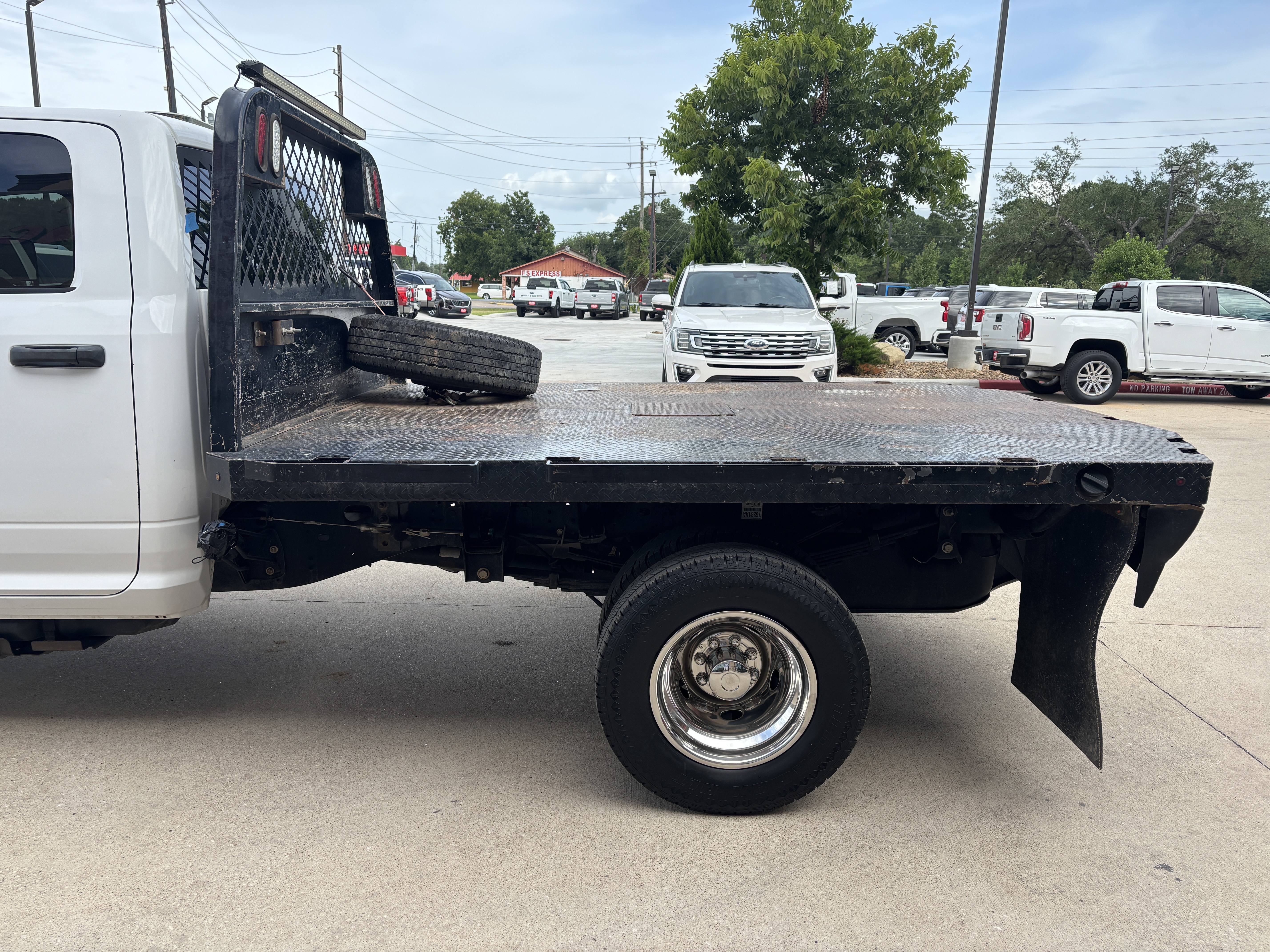 2016 RAM Ram 3500 Chassis Cab Tradesman - Photo 18