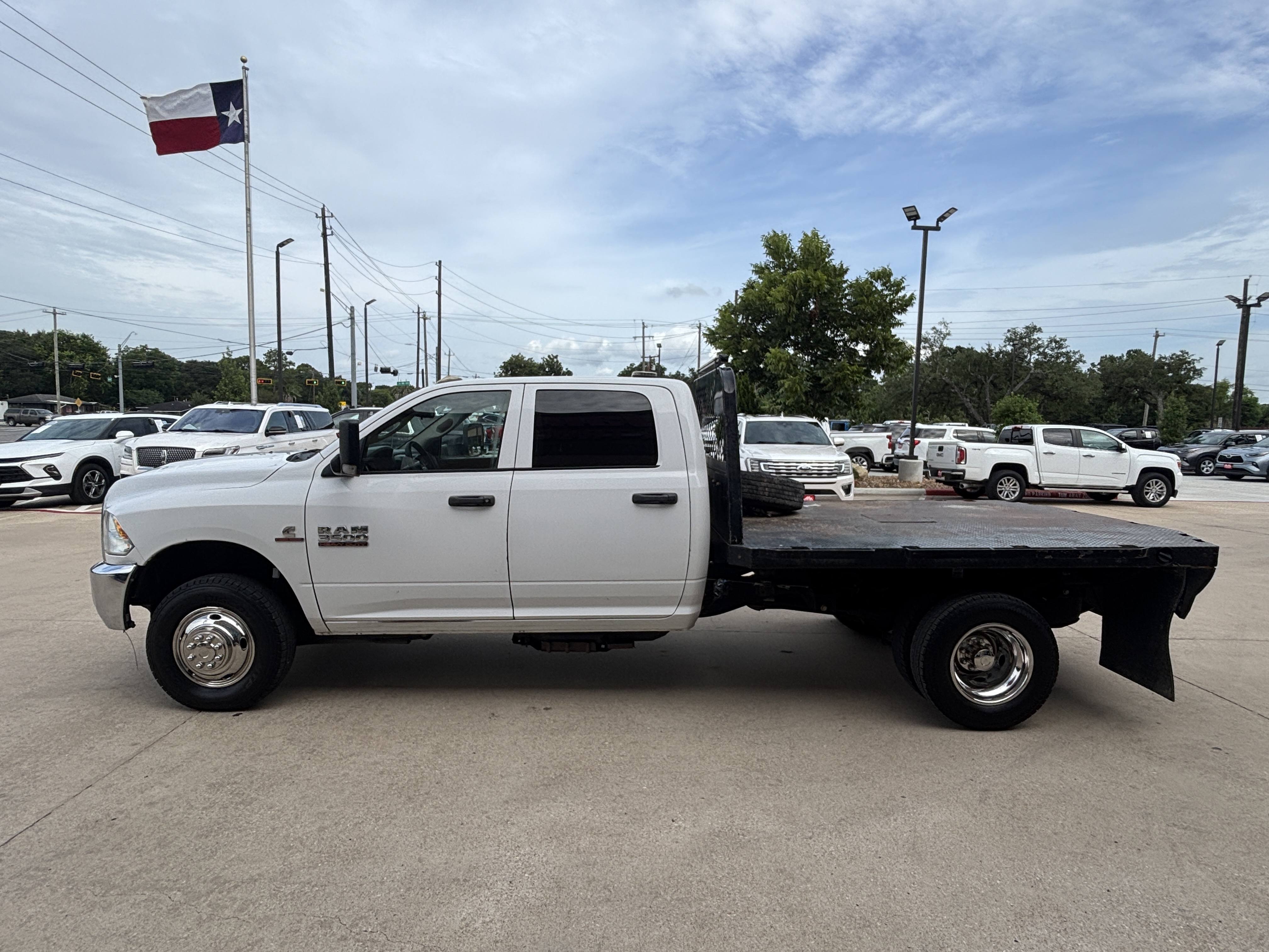 2016 RAM Ram 3500 Chassis Cab Tradesman - Photo 19
