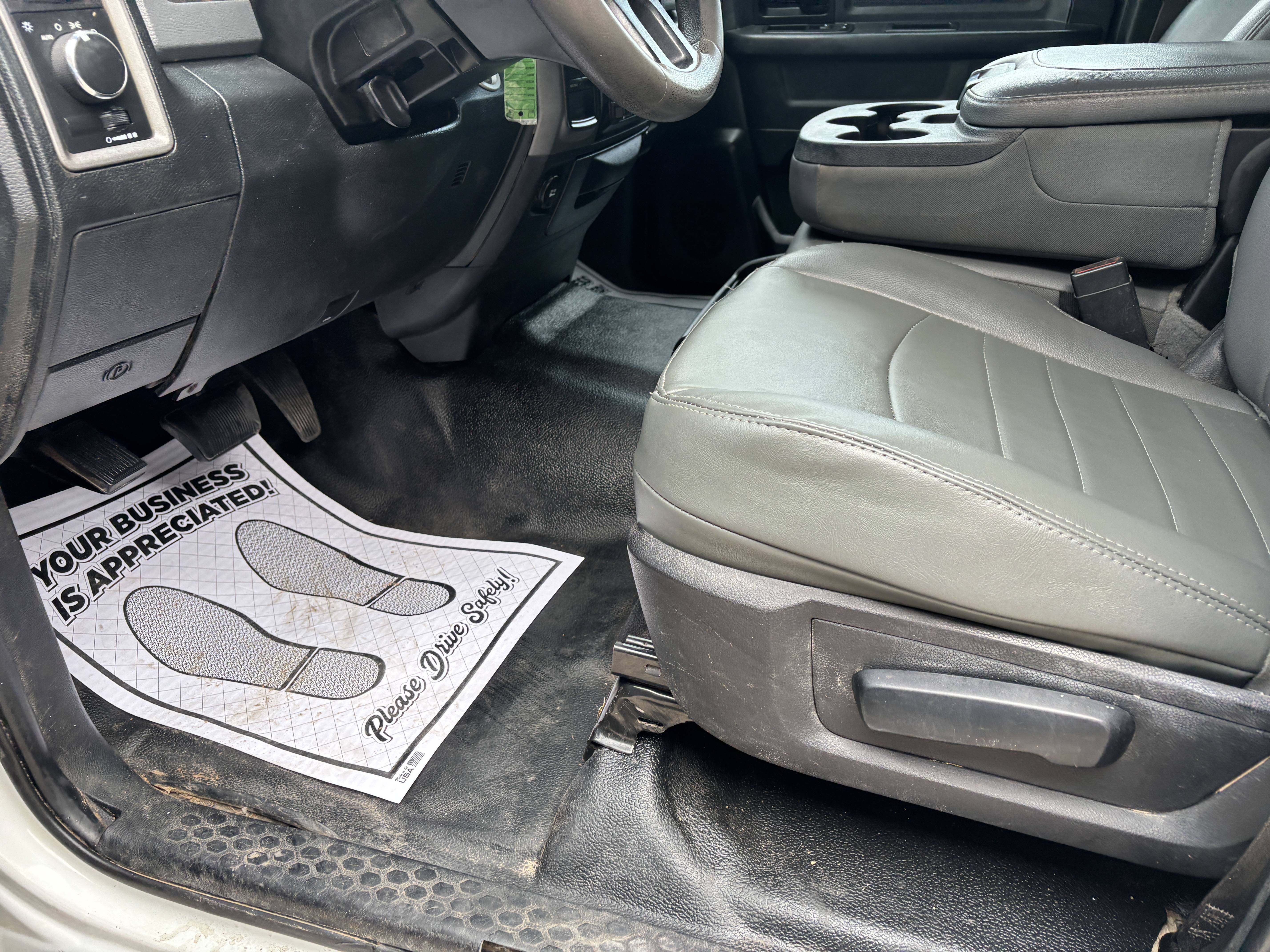 2016 RAM Ram 3500 Chassis Cab Tradesman - Photo 22