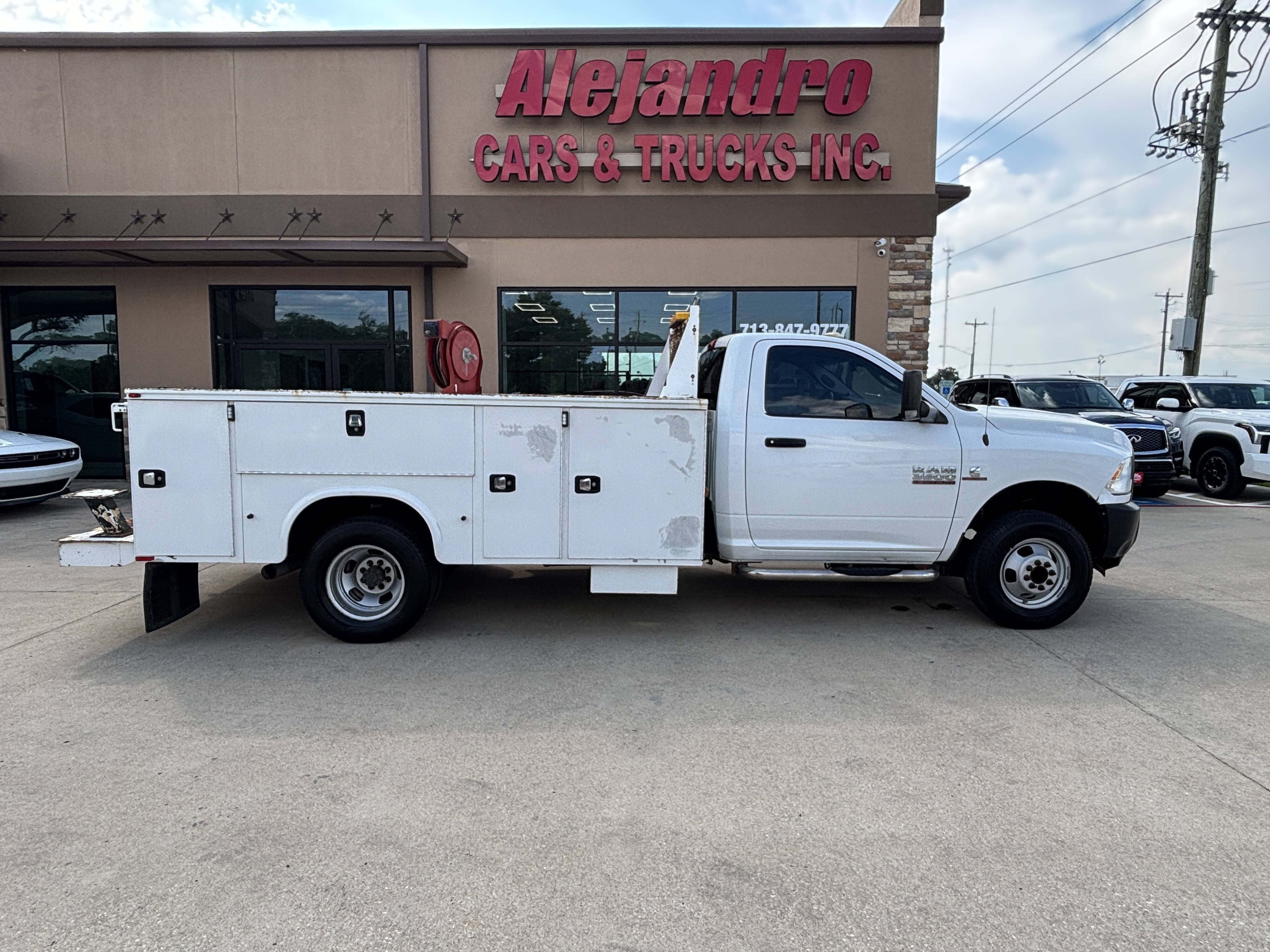 2015 RAM Ram 3500 Chassis Cab Tradesman - Photo 7