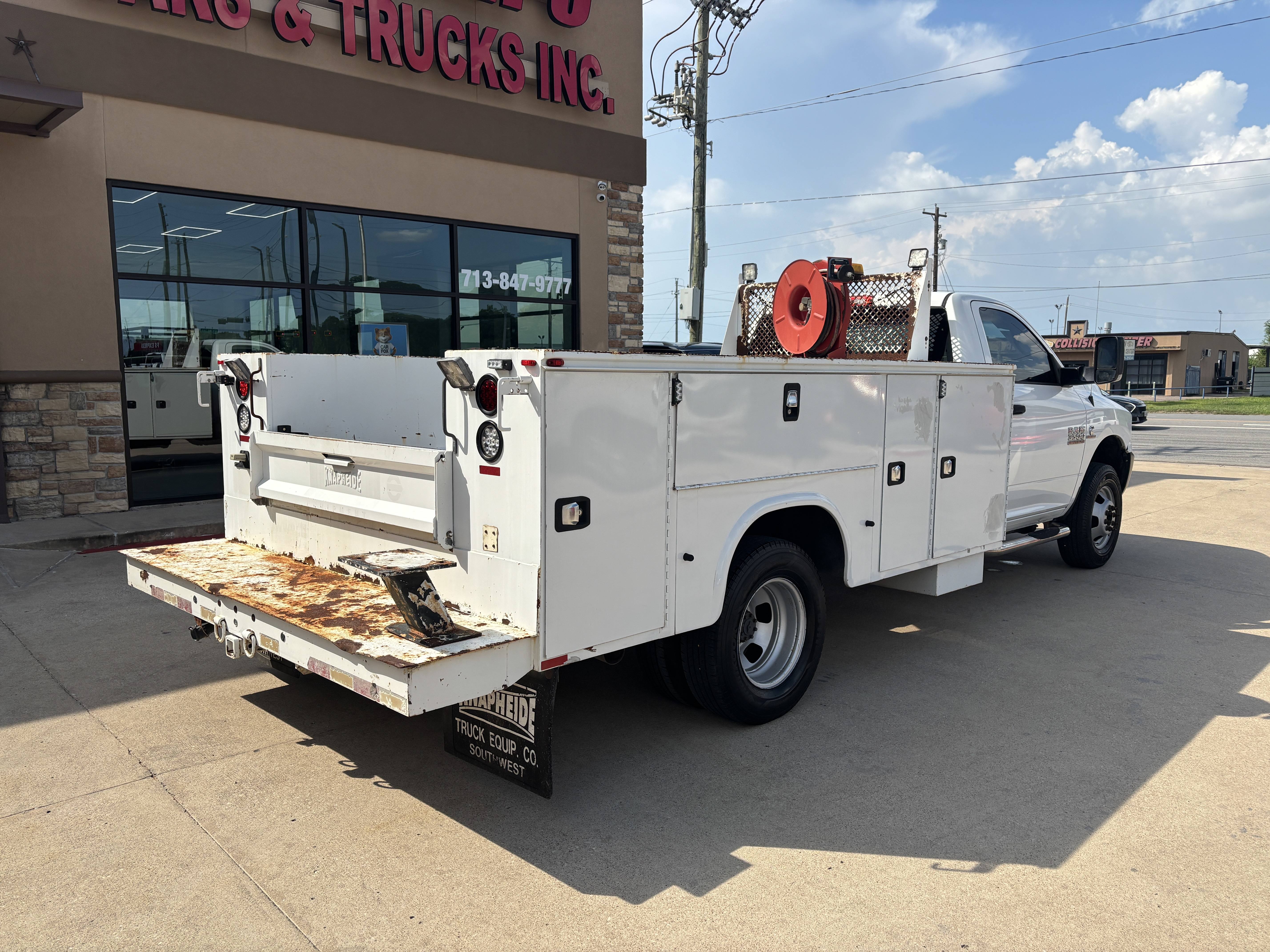 2015 RAM Ram 3500 Chassis Cab Tradesman - Photo 9