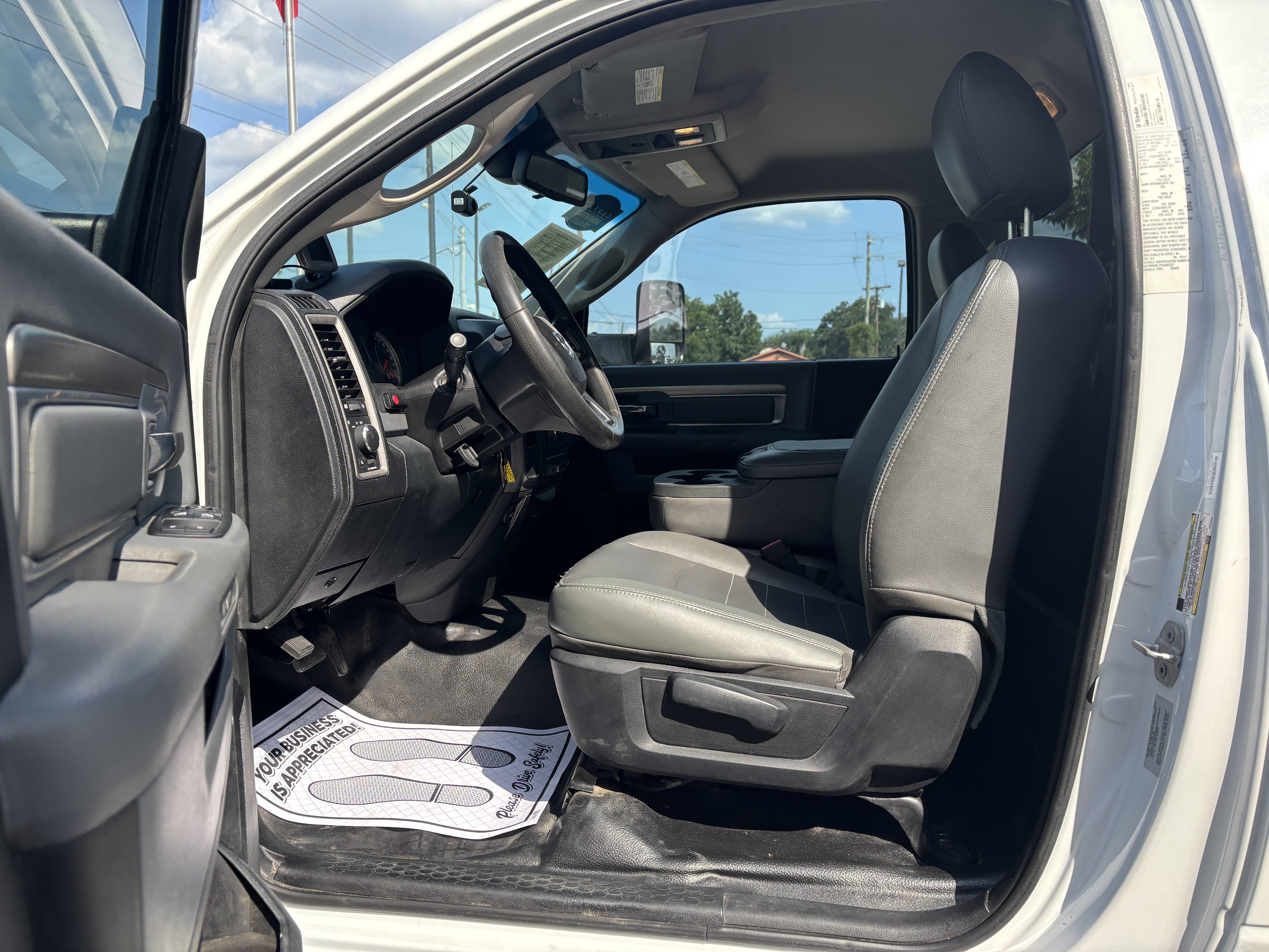 2015 RAM Ram 3500 Chassis Cab Tradesman - Photo 19