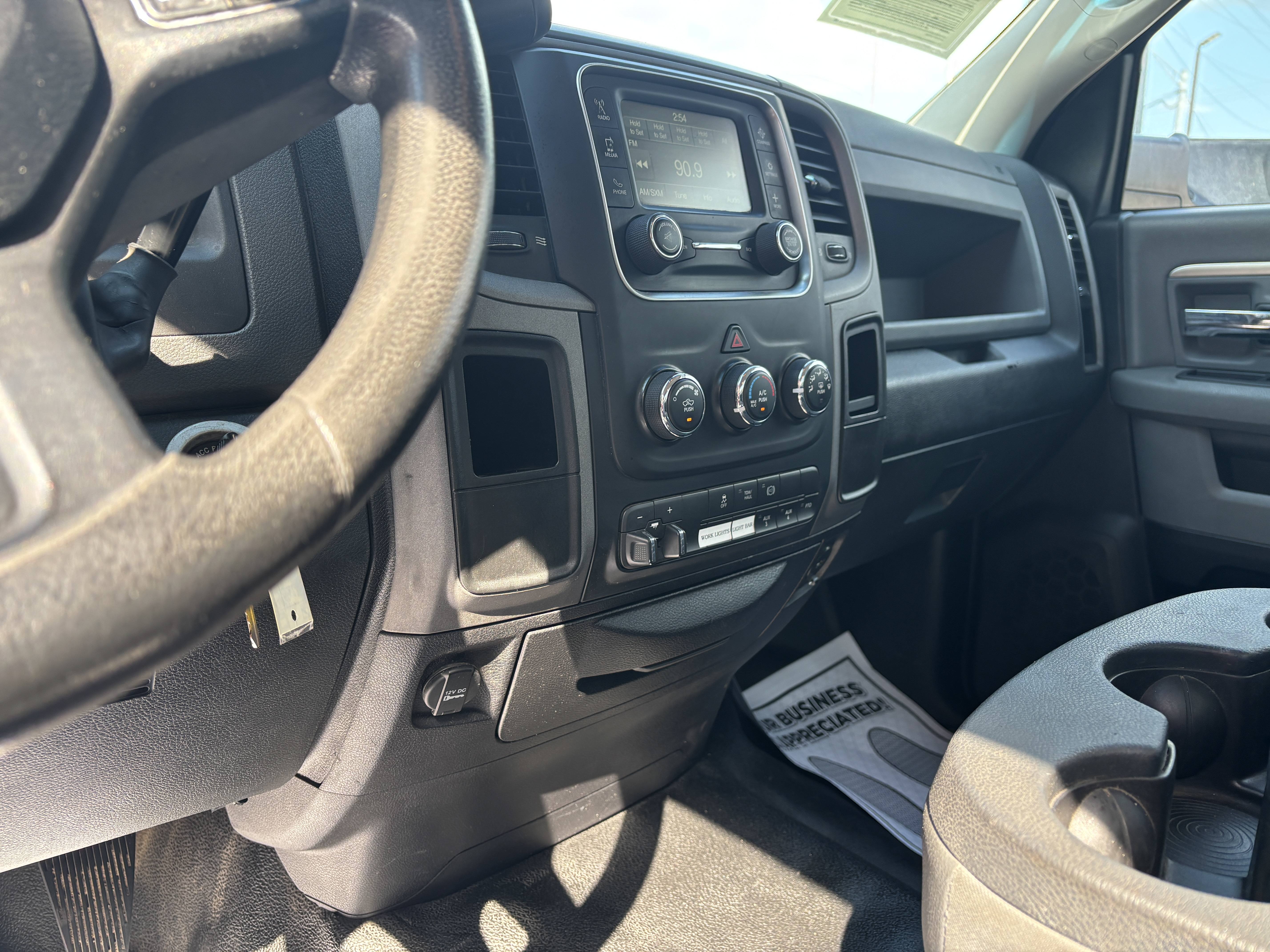 2015 RAM Ram 3500 Chassis Cab Tradesman - Photo 31