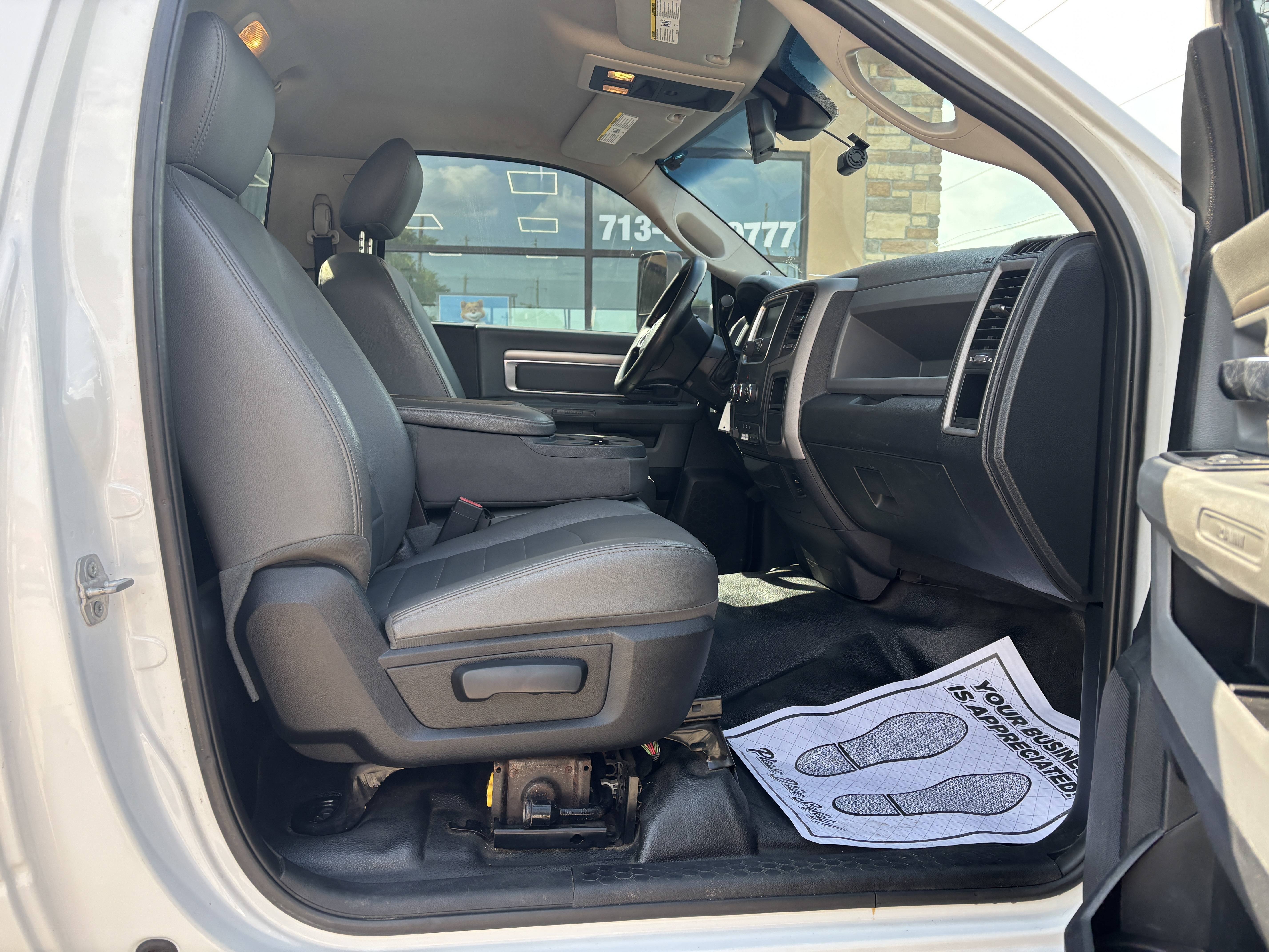 2015 RAM Ram 3500 Chassis Cab Tradesman - Photo 34