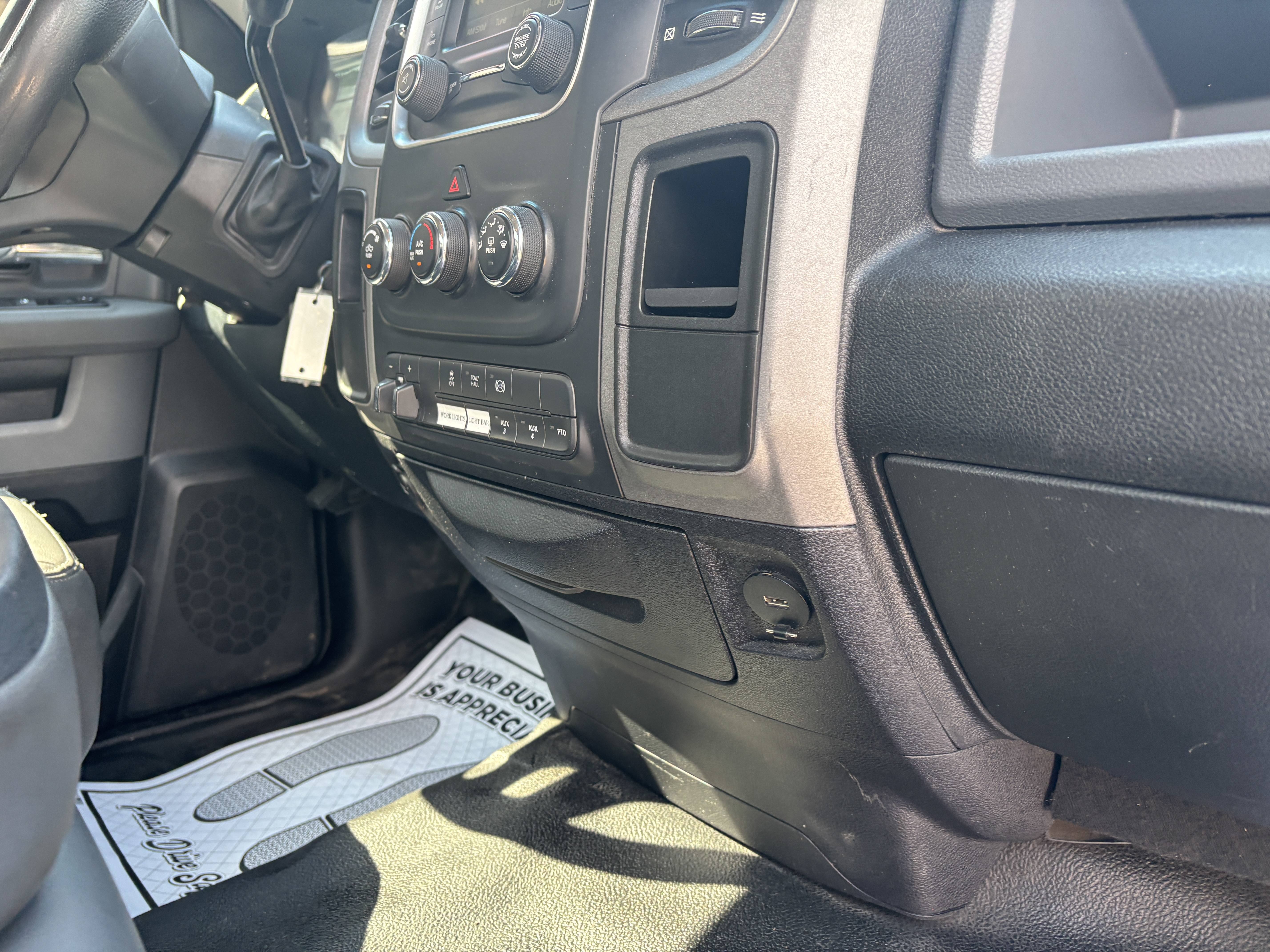 2015 RAM Ram 3500 Chassis Cab Tradesman - Photo 39