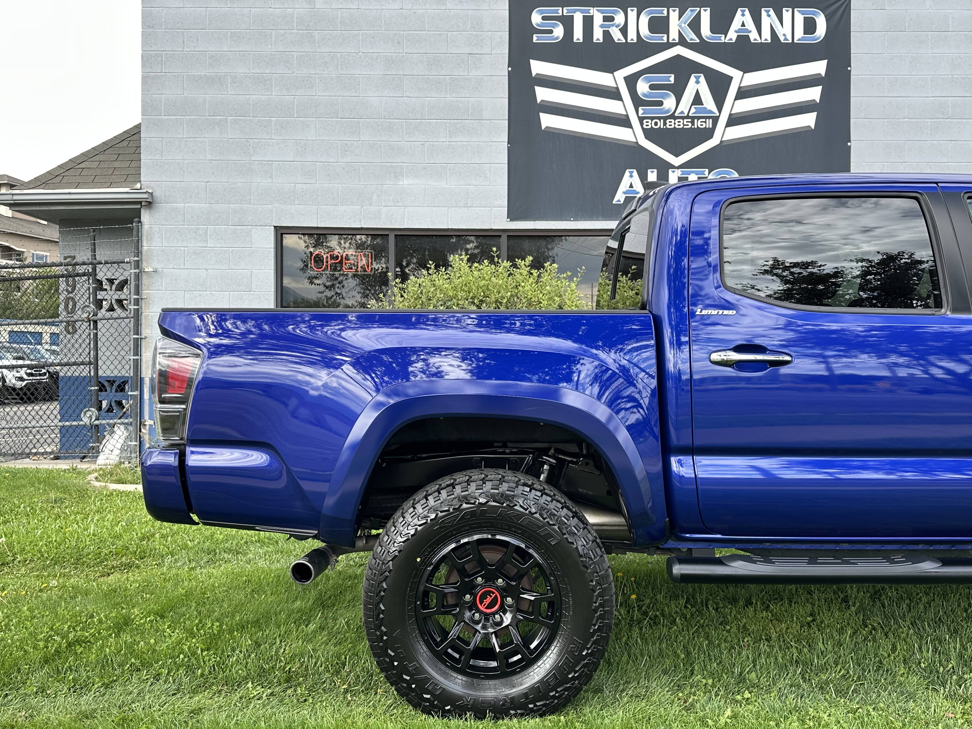 2022 Toyota Tacoma Limited - Photo 7