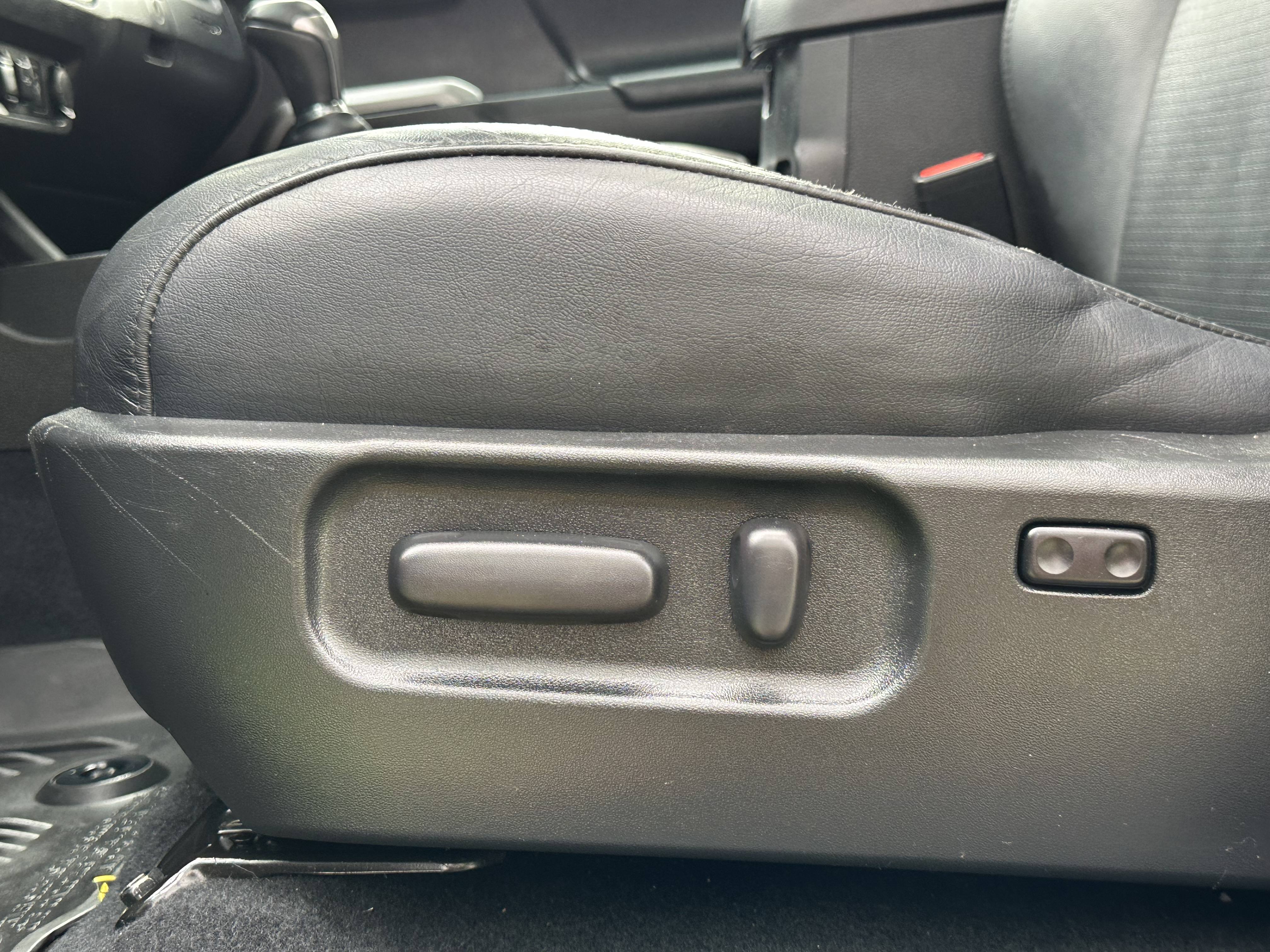 2022 Toyota Tacoma Limited - Photo 21