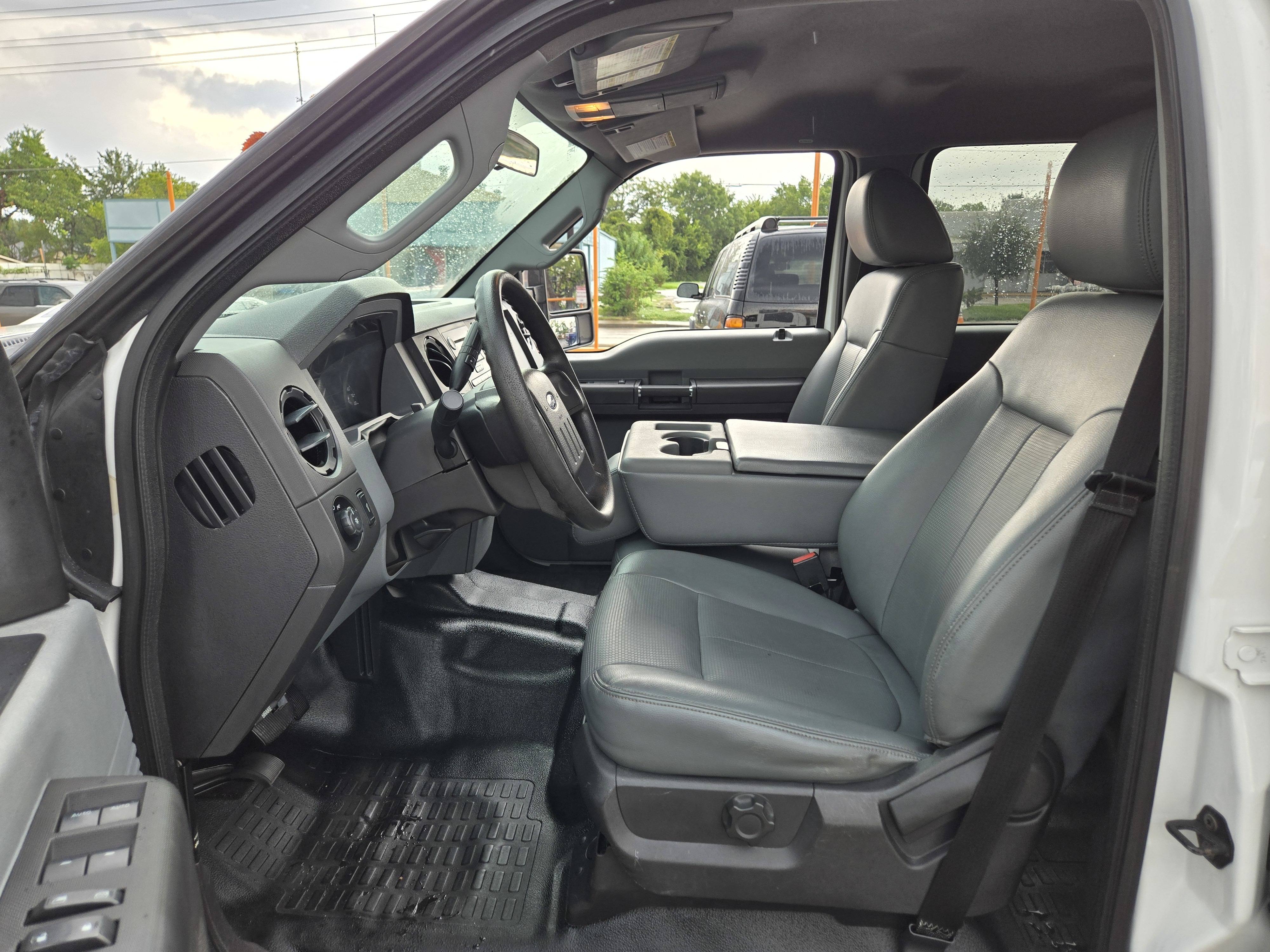 2015 Ford F-250 Super Duty XL - Photo 9