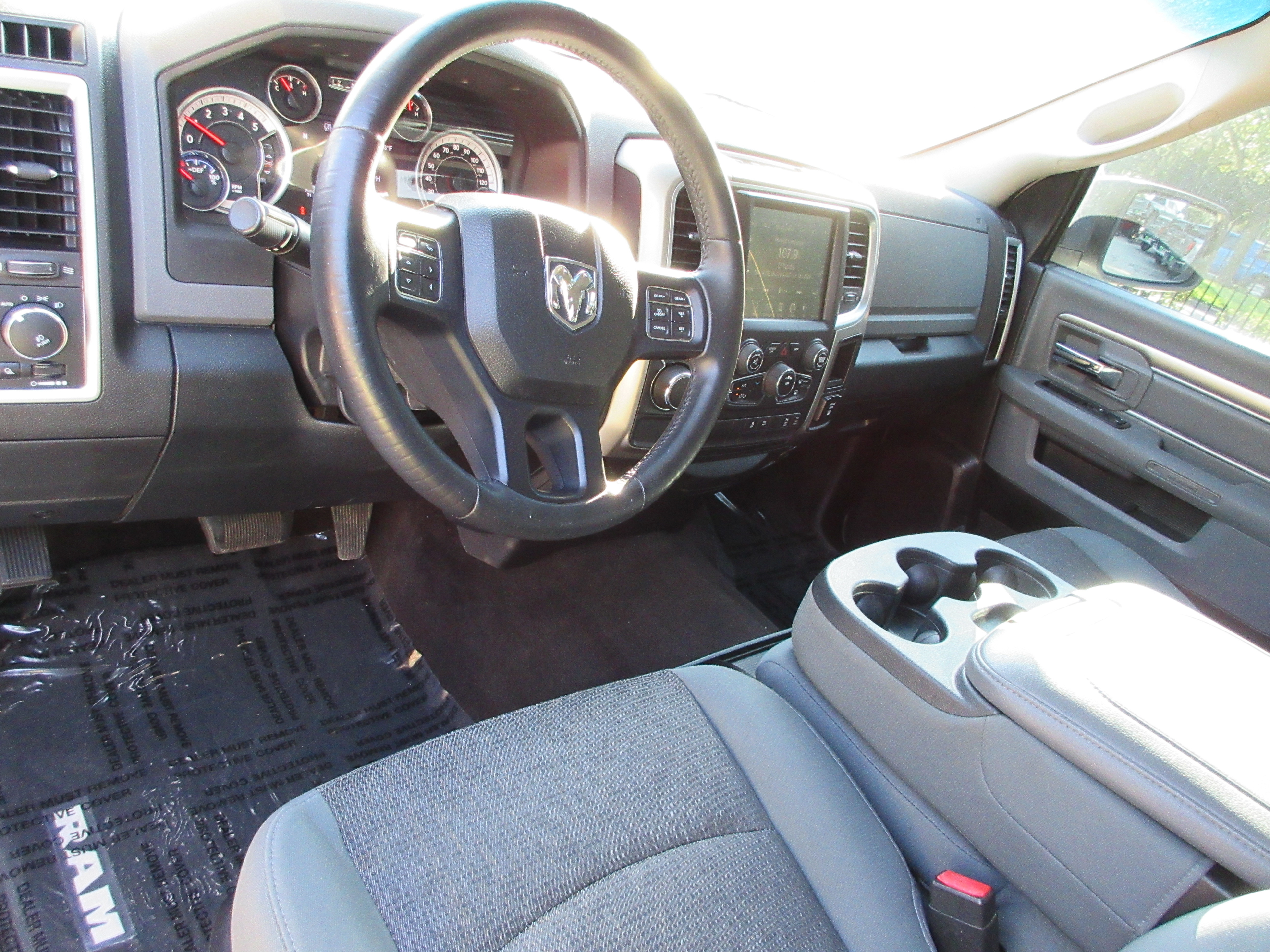 2015 RAM Ram 1500 Pickup SLT - Photo 15