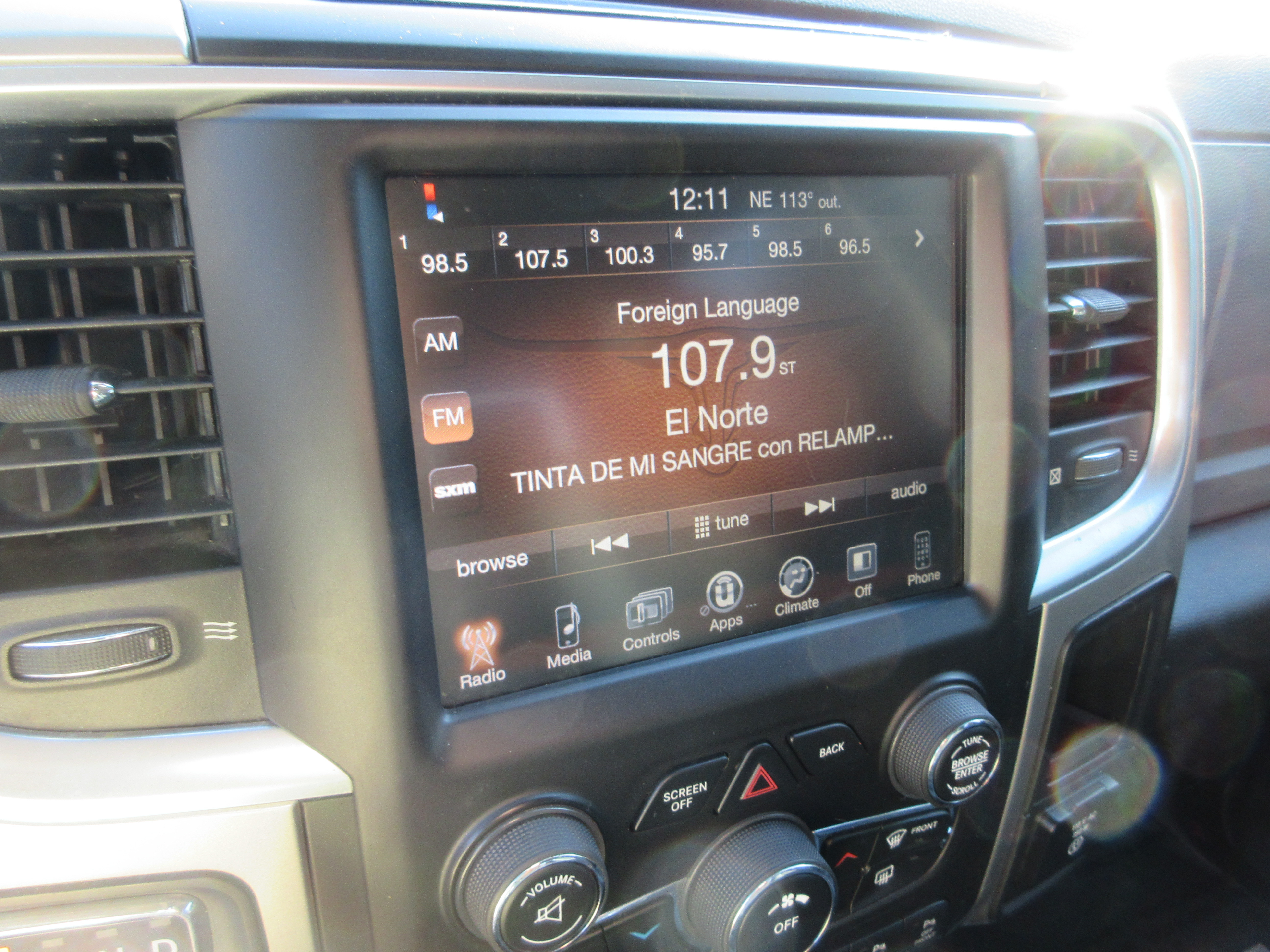 2015 RAM Ram 1500 Pickup SLT - Photo 19