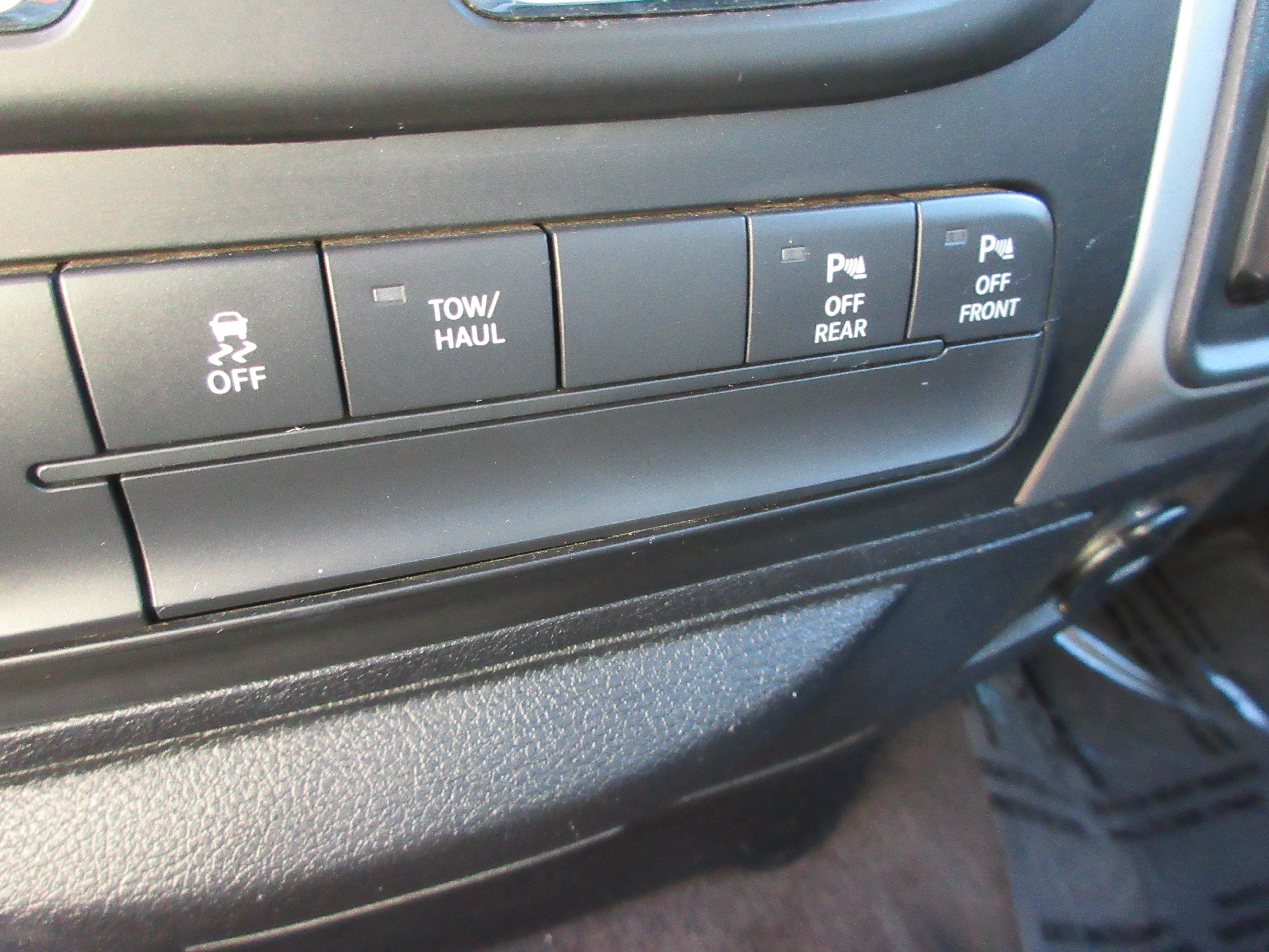 2015 RAM Ram 1500 Pickup SLT - Photo 22