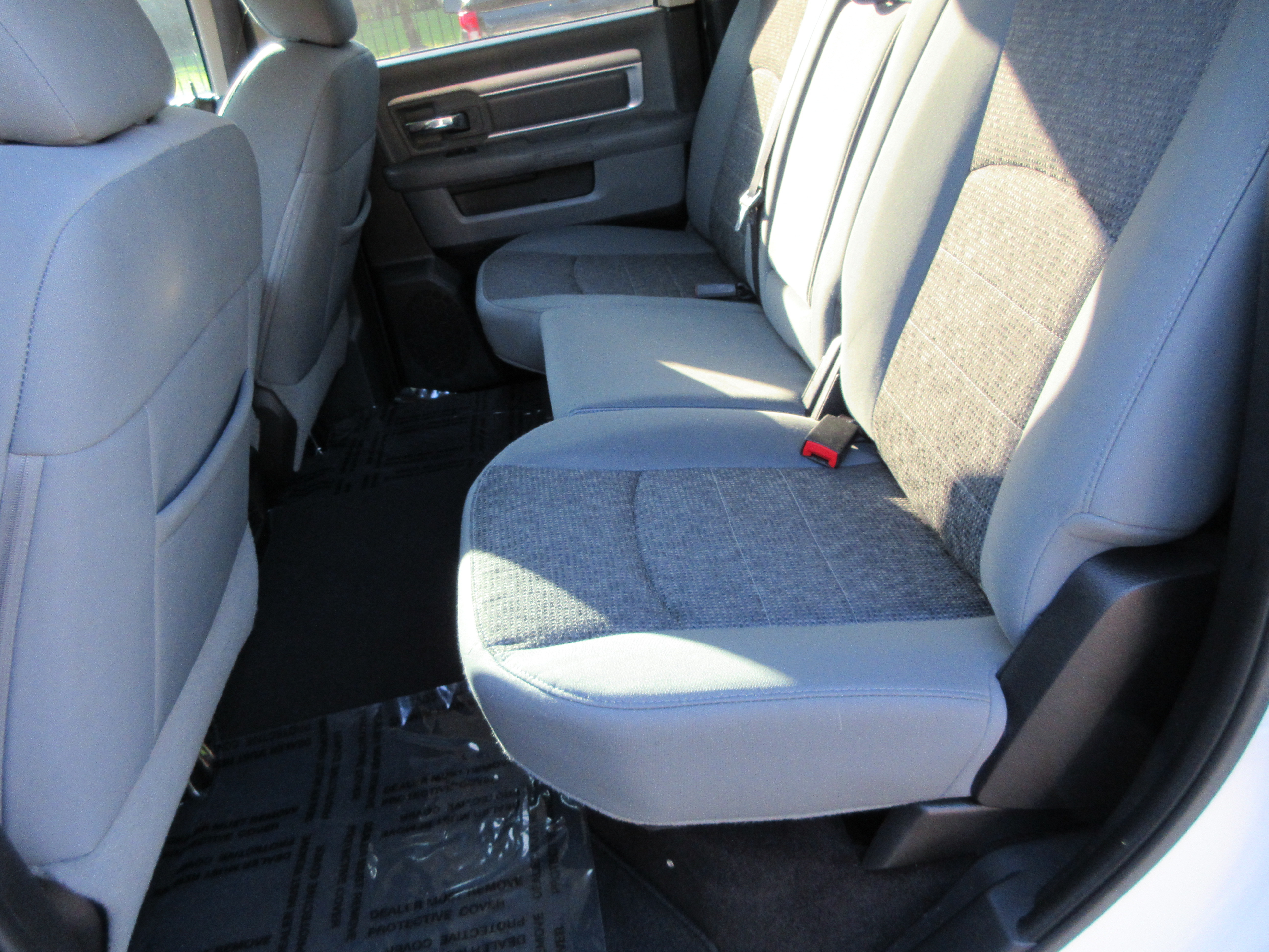 2015 RAM Ram 1500 Pickup SLT - Photo 27