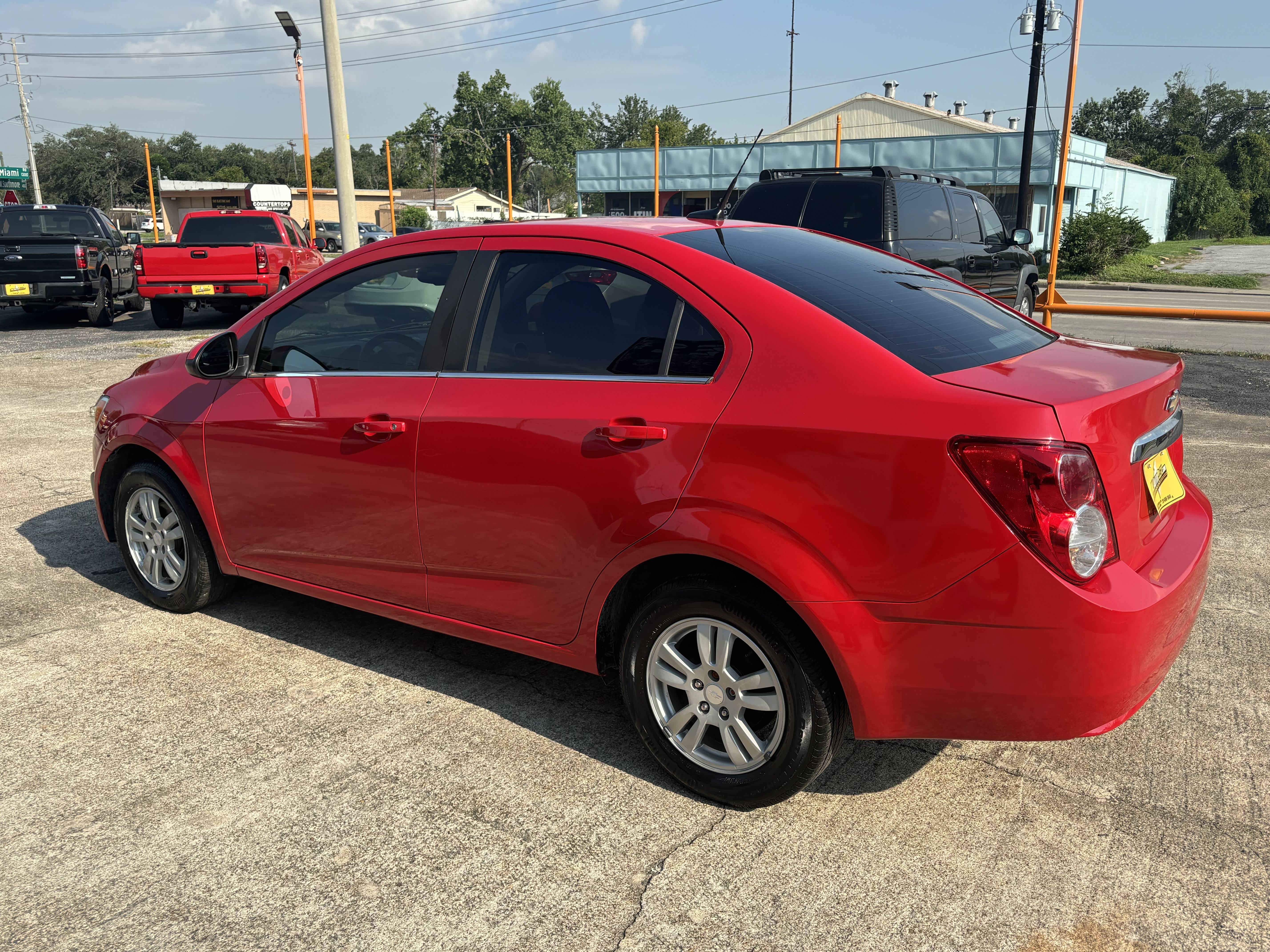 2014 Chevrolet Sonic LT - Photo 8