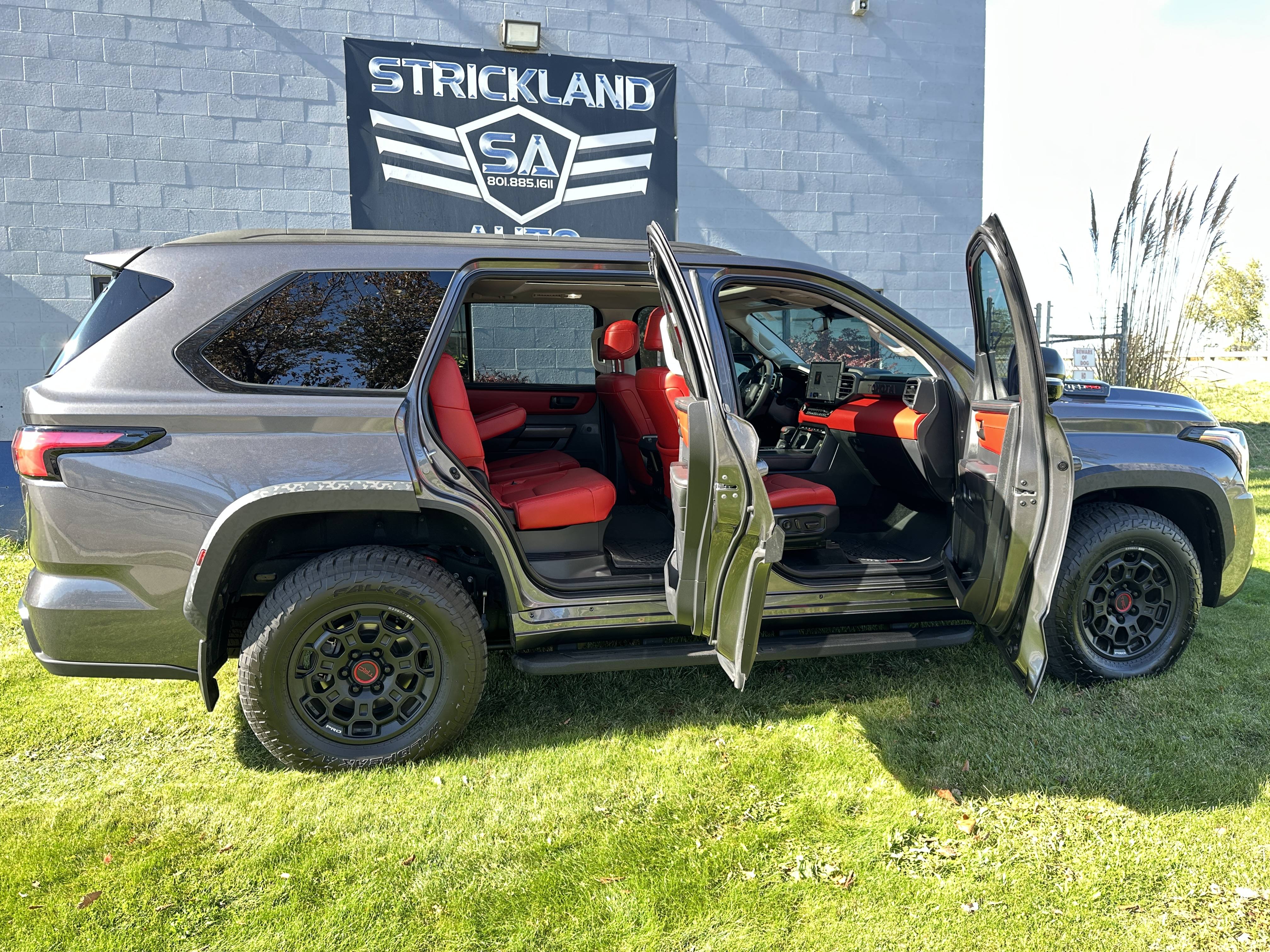 2023 Toyota Sequoia TRD Pro - Photo 31