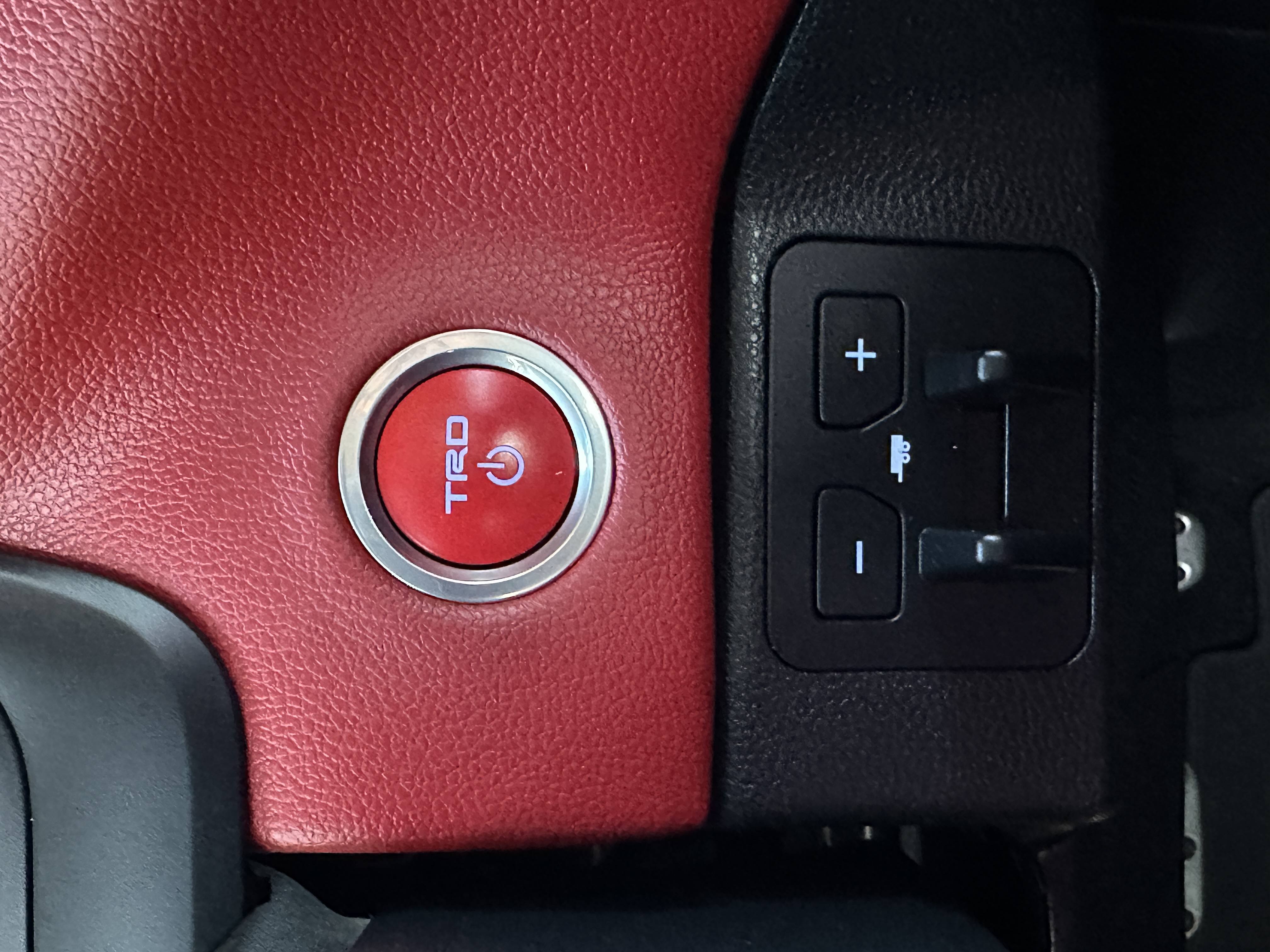 2023 Toyota Sequoia TRD Pro - Photo 44