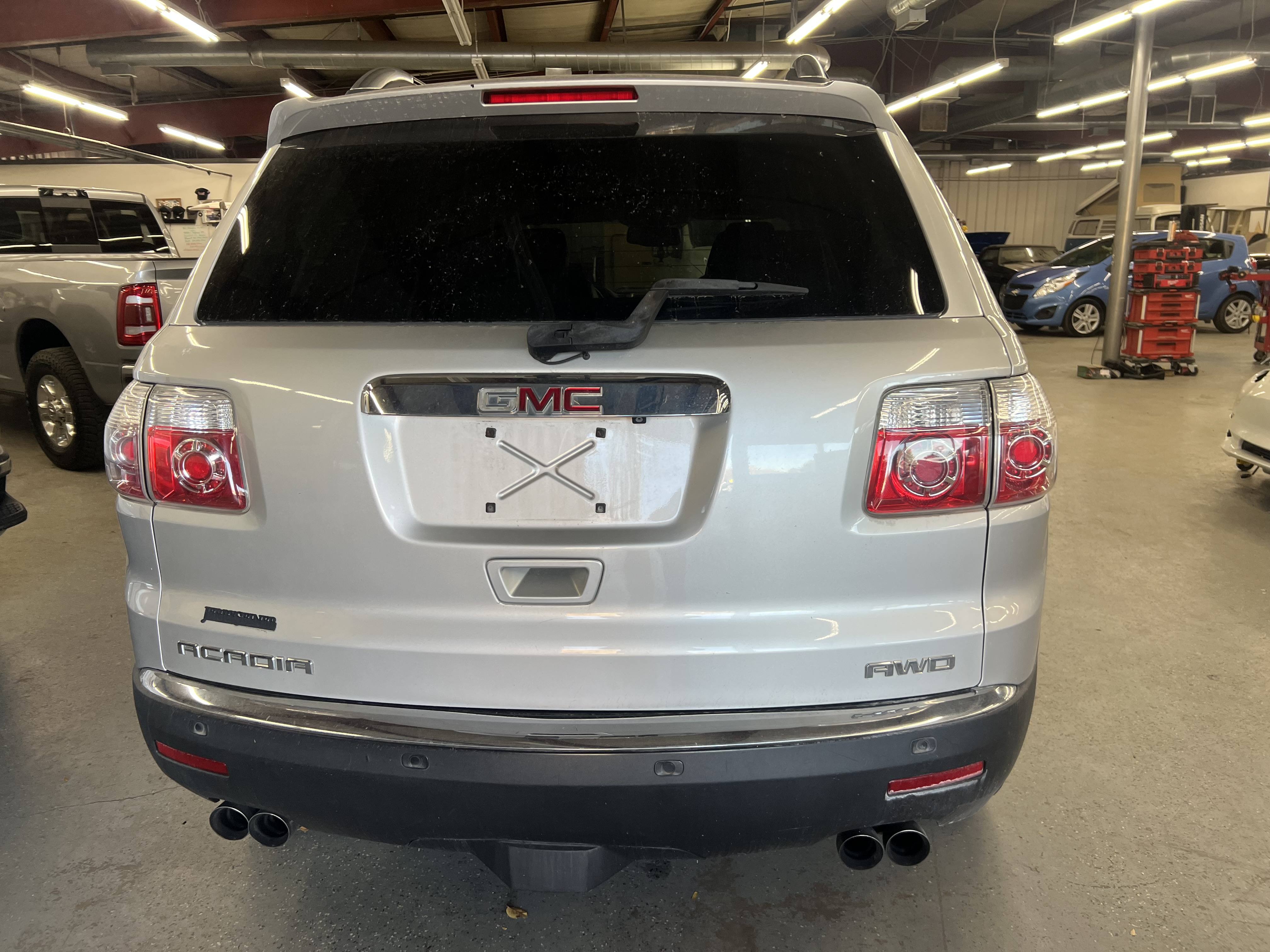 2009 GMC Acadia SLT1 - Photo 7