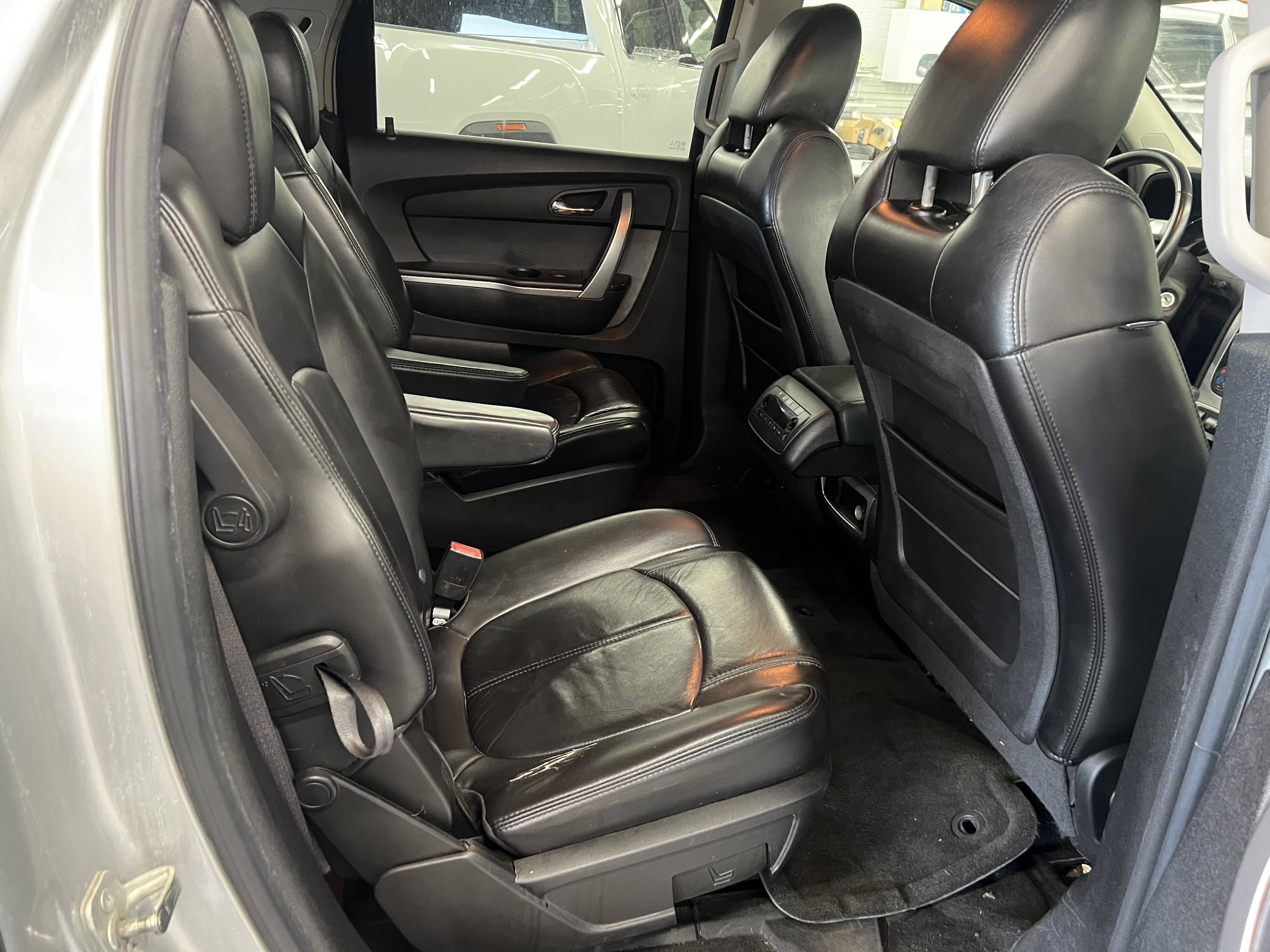 2009 GMC Acadia SLT1 - Photo 11