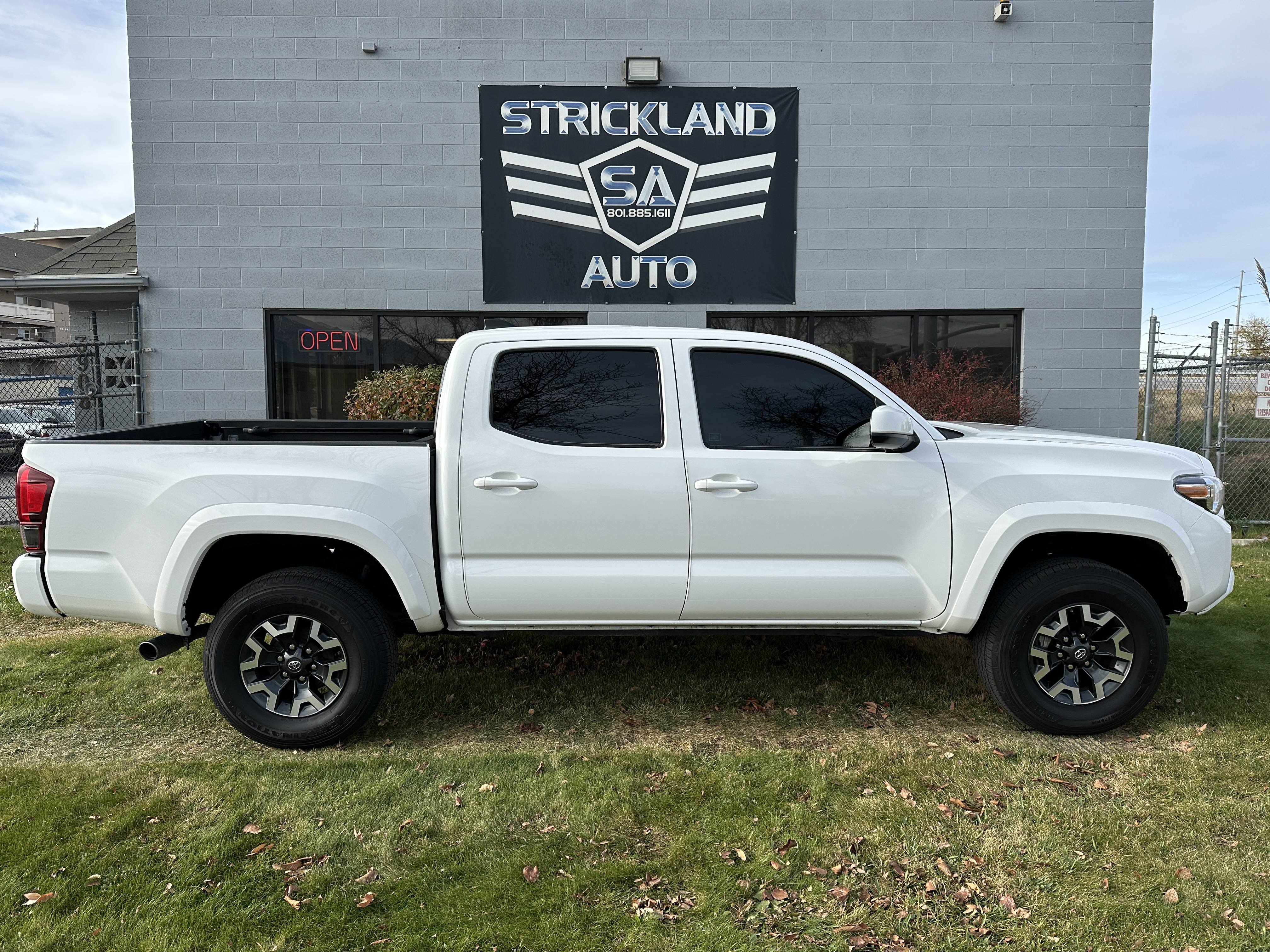2022 Toyota Tacoma SR - Photo 6