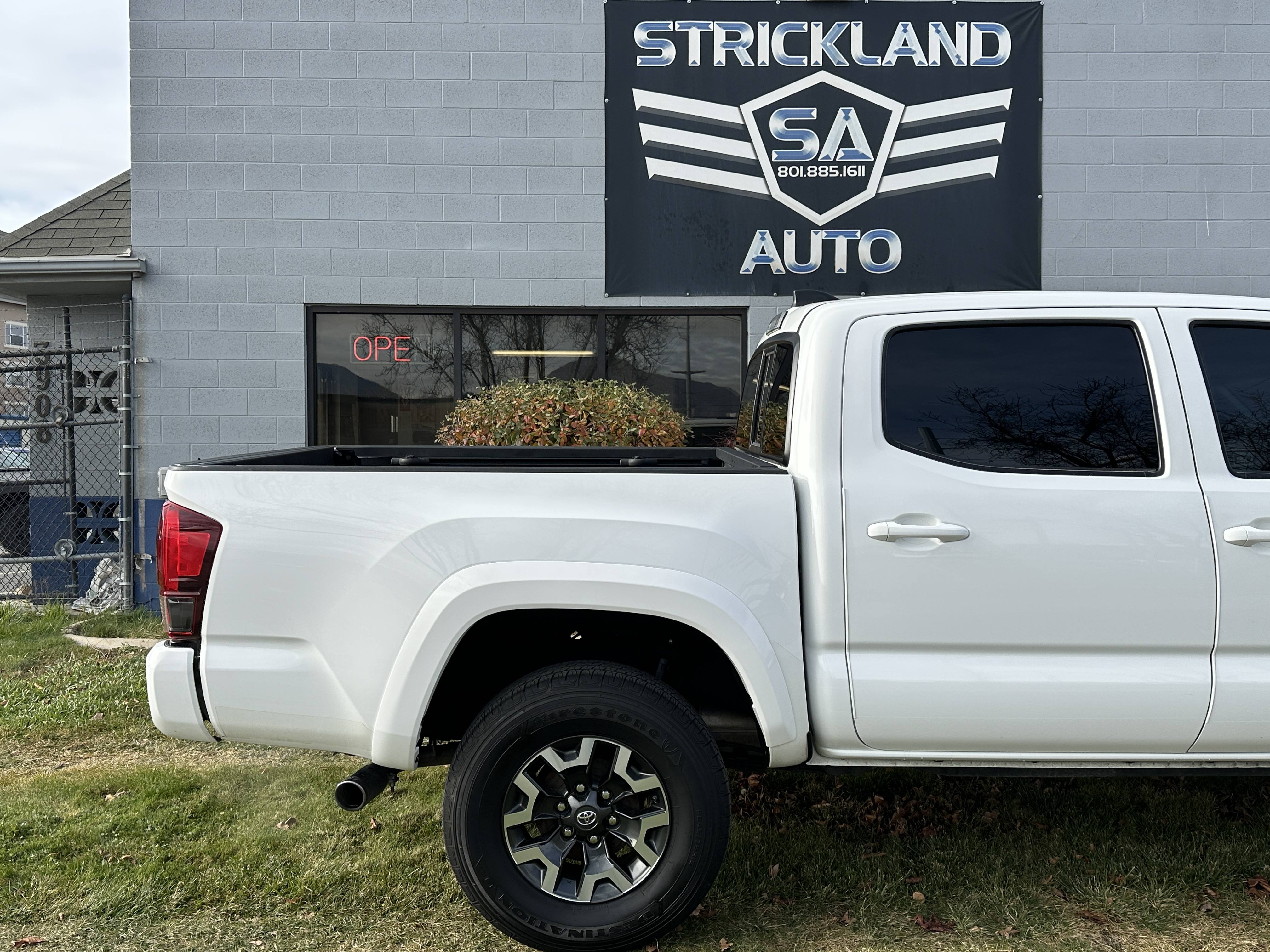 2022 Toyota Tacoma SR - Photo 7